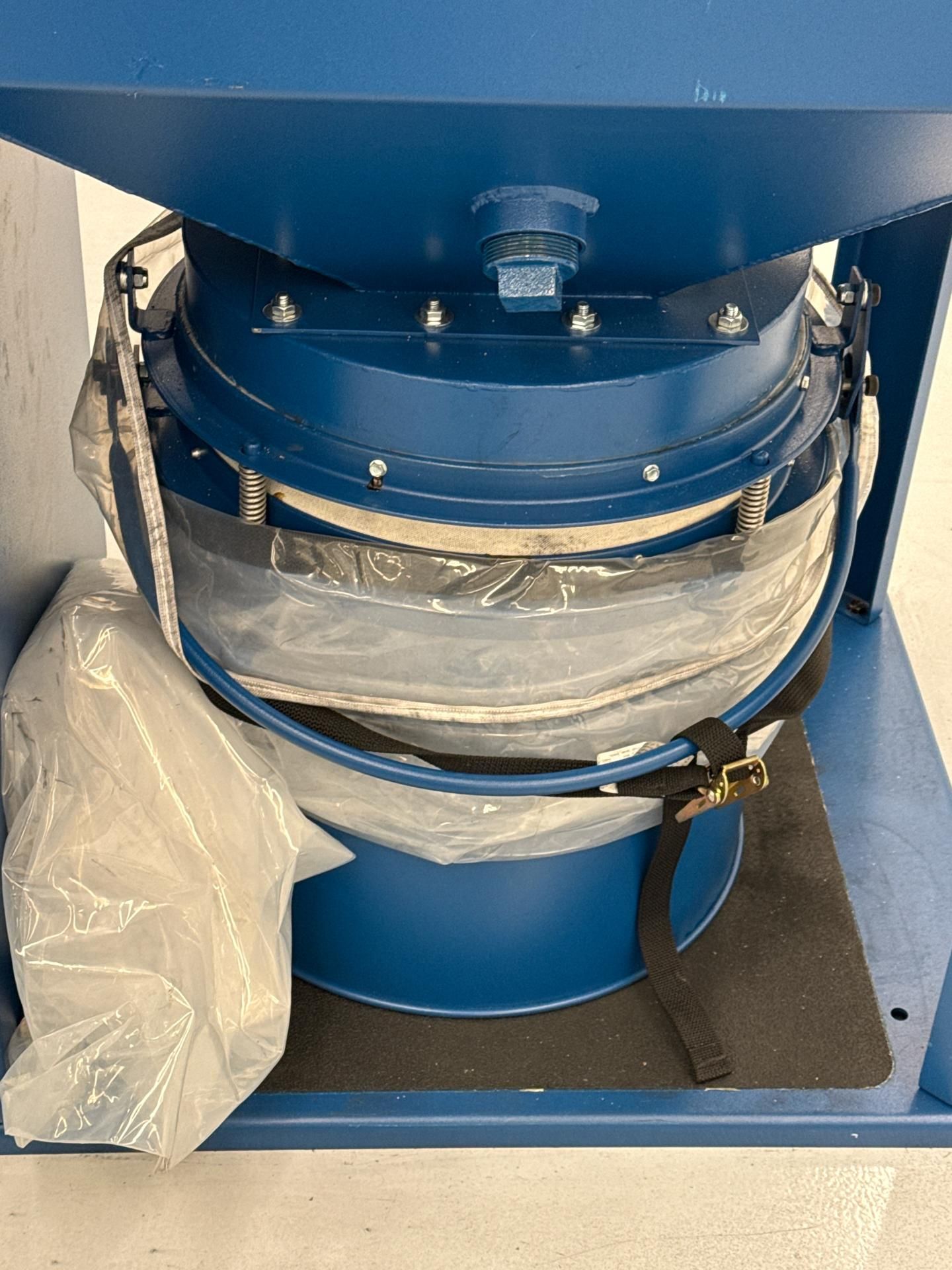Donaldson Torit Downflo Oval (DFO 2-2) cartridge dust collector. - Image 4 of 7