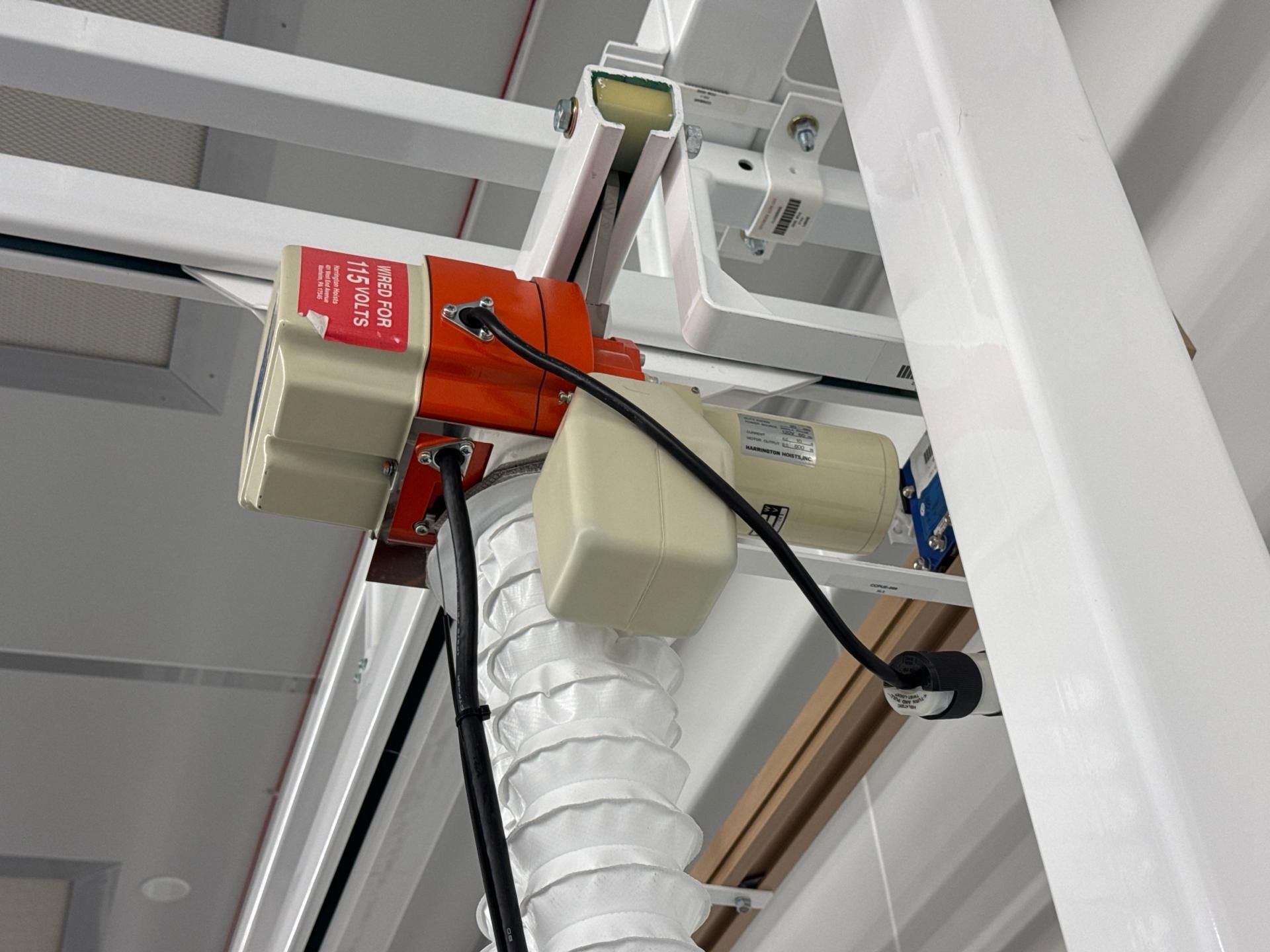 24' x 18' Carpenter Crane Hoist - Image 3 of 4