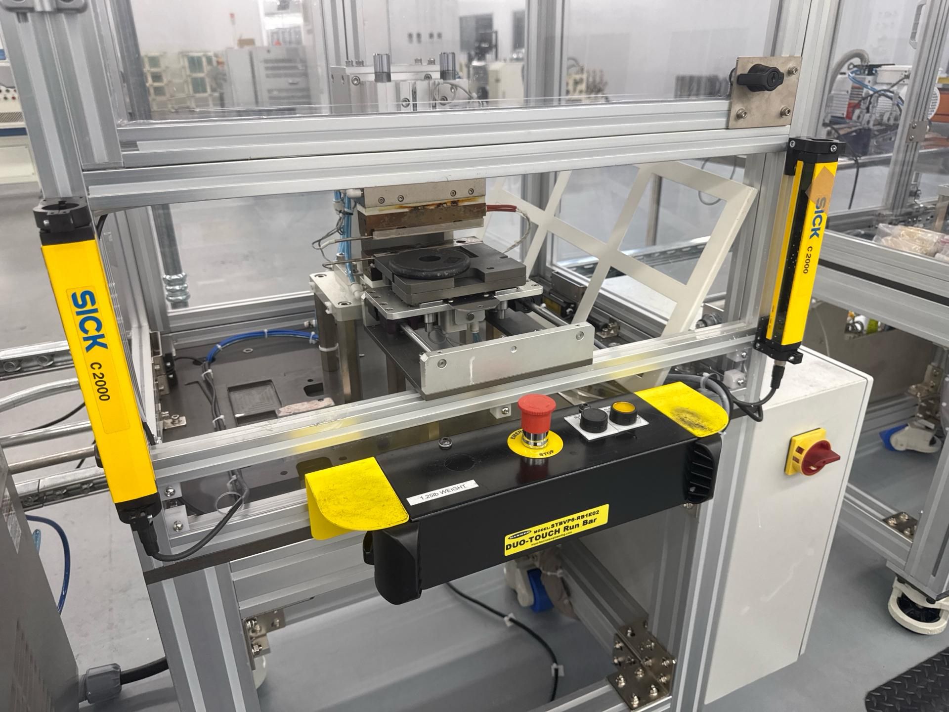 Side Sealer With Air Science Ductless Fume Hood and Banner Duo-Touch Run Bar - Image 5 of 10