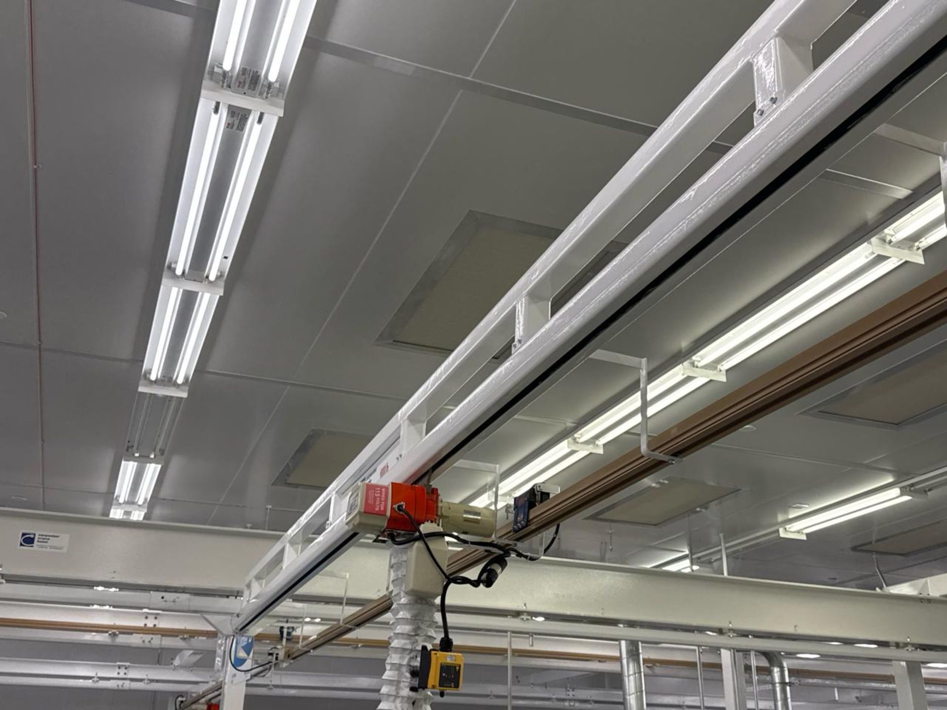 Carpenter Crane Hoist - Image 6 of 7