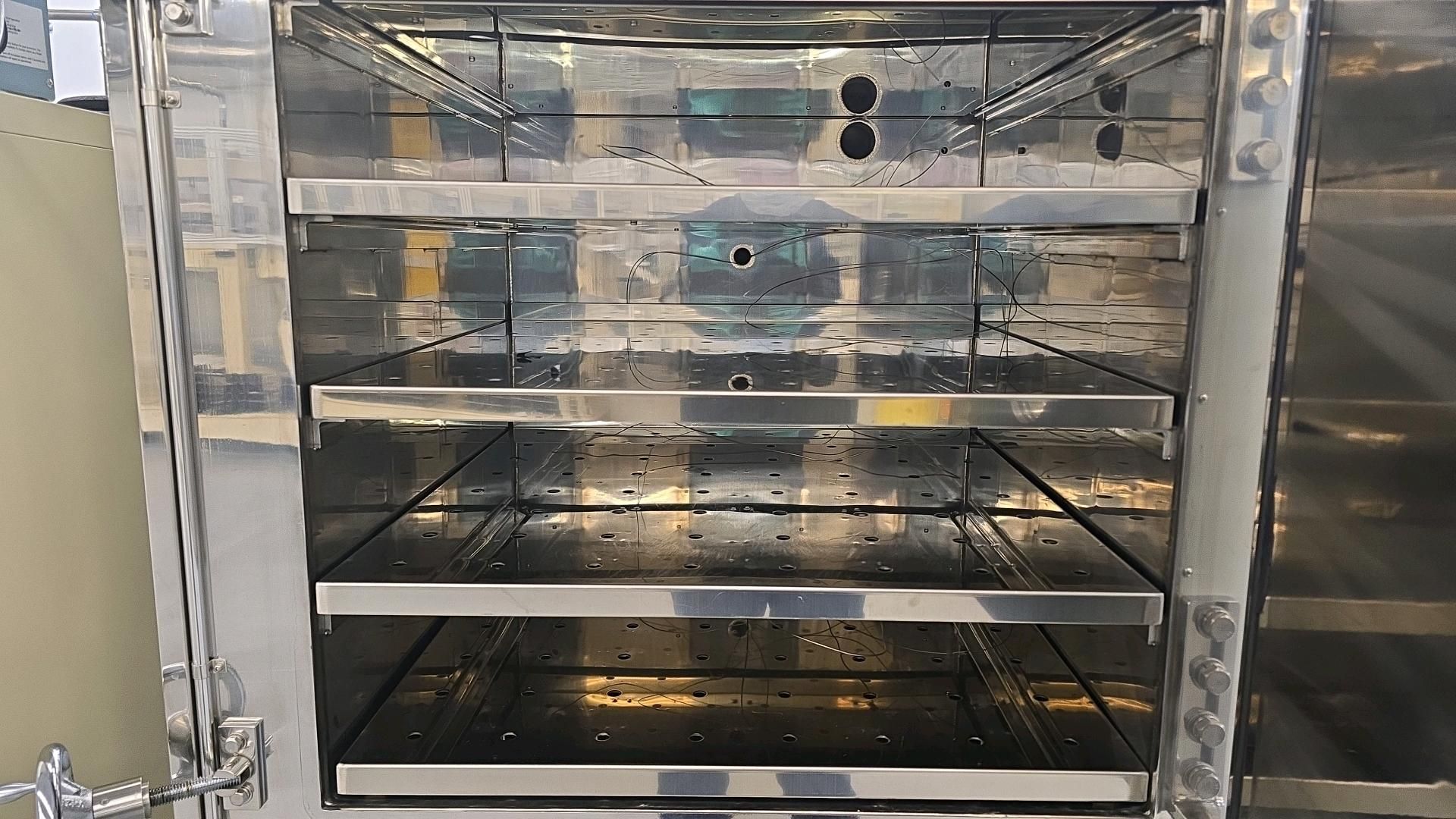 Phil Sato Vac Inc. DQ-75-SP-F Vacuum Dry Oven - Cathode - Image 4 of 14