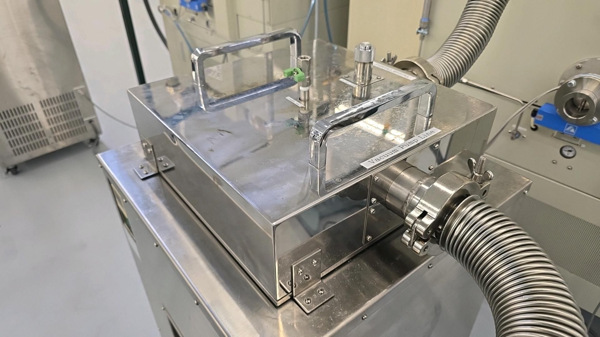 Phil Sato Vac Inc. DQ-75-SP-F Vacuum Dry Oven - Cathode - Image 11 of 13