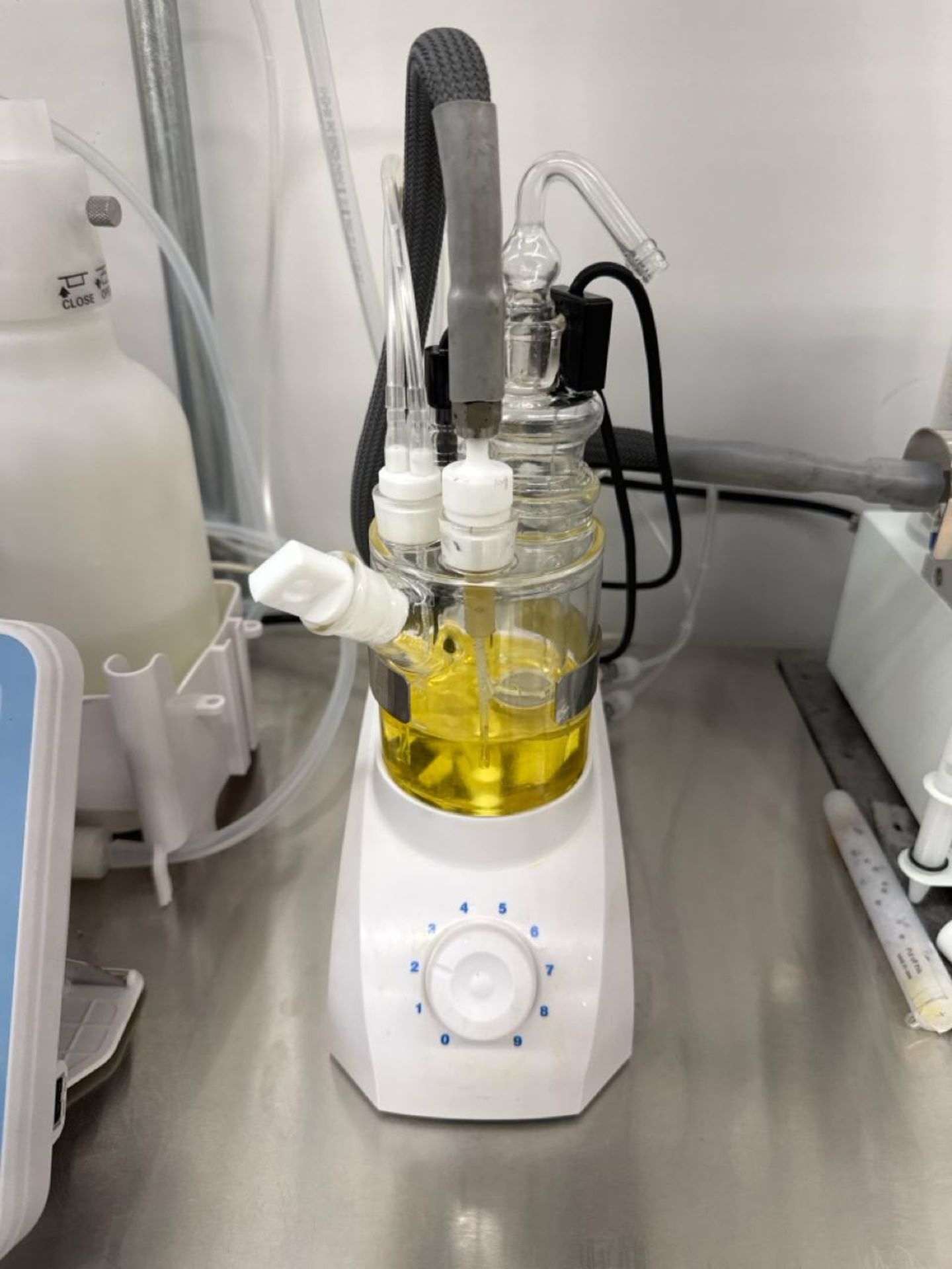 Titration testing equipment - Image 4 of 8