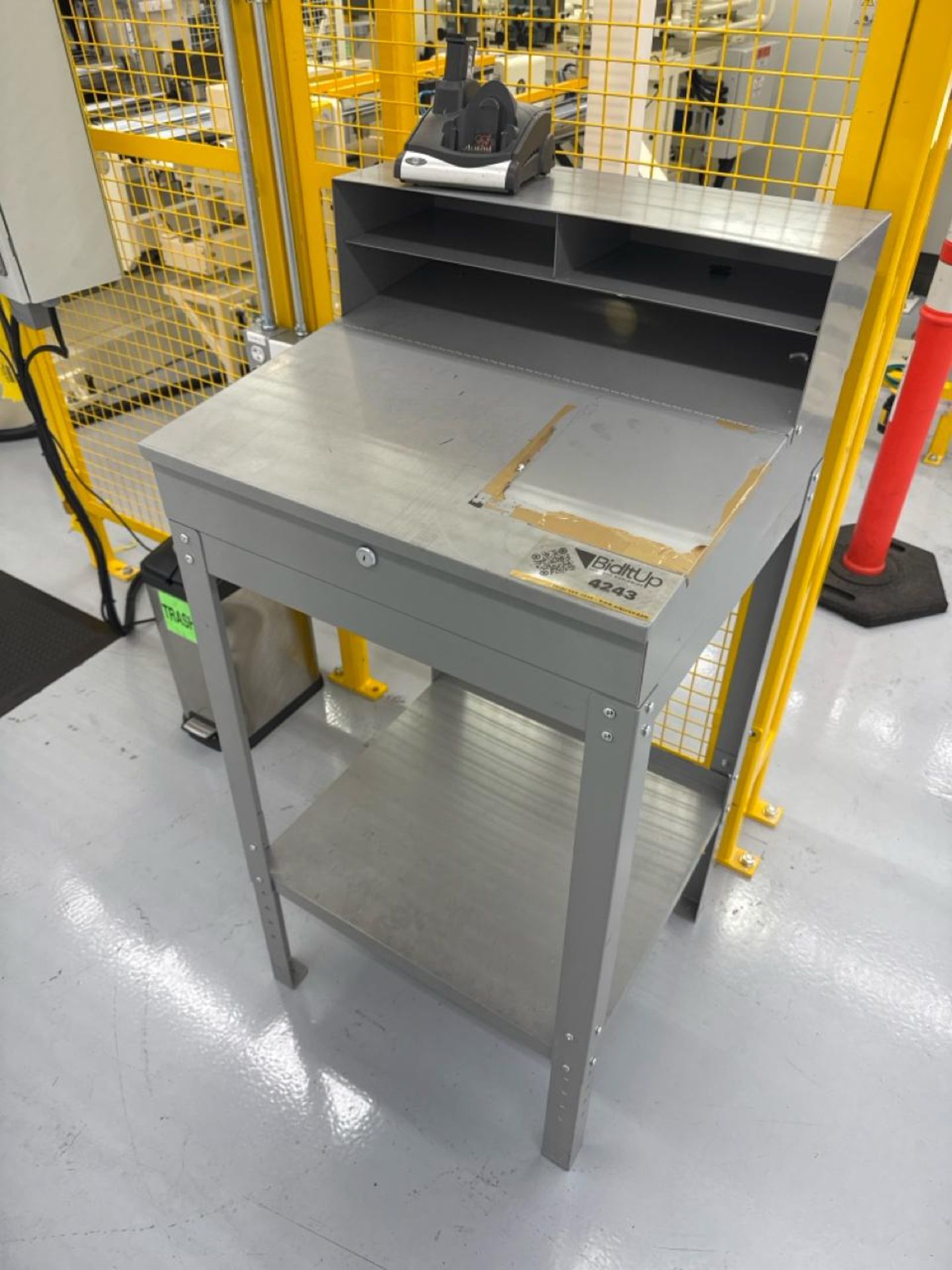 Steel work station