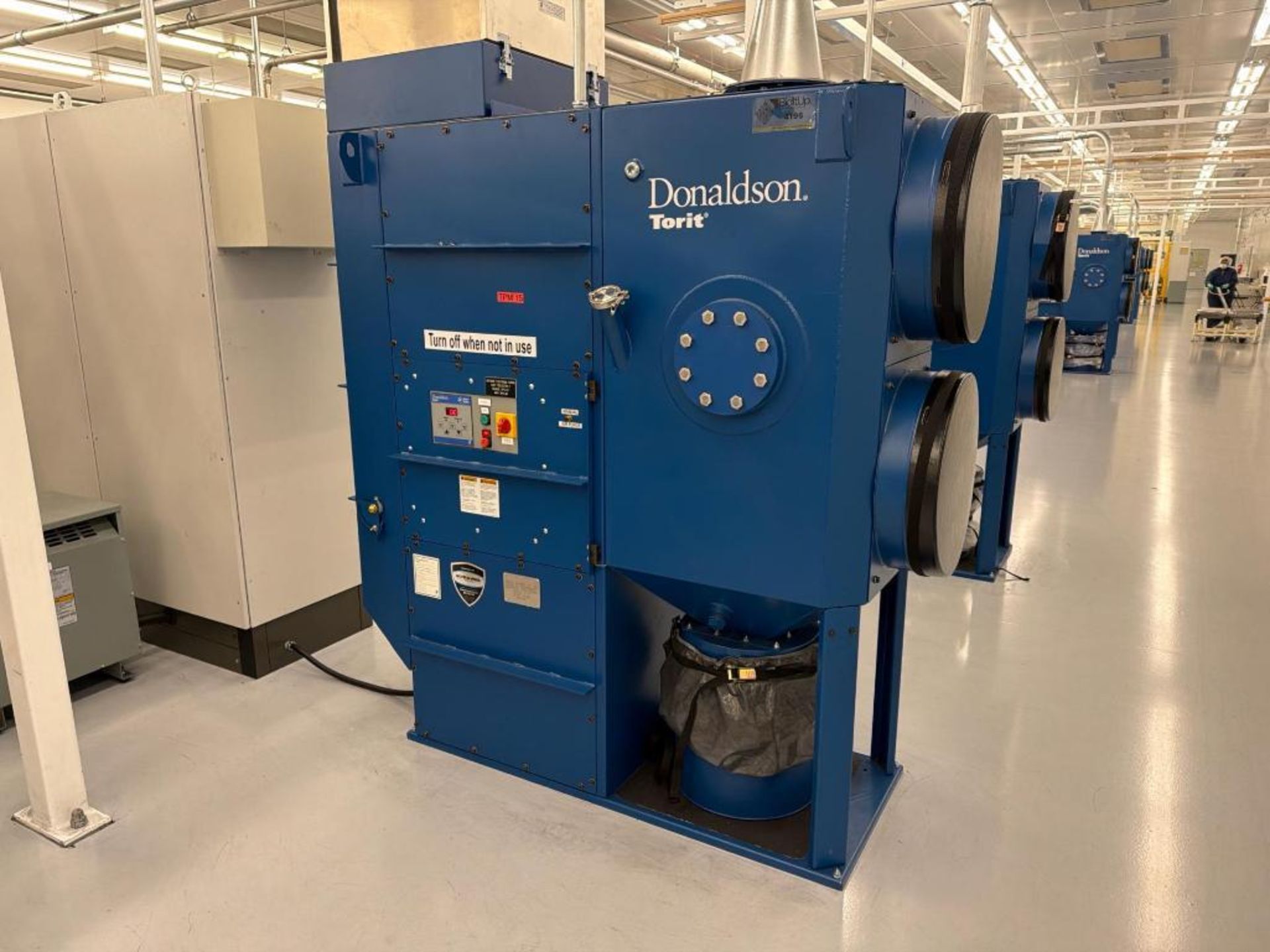 Donaldson Torit Downflo Oval (DFO 2-2) cartridge dust collector. - Image 2 of 16