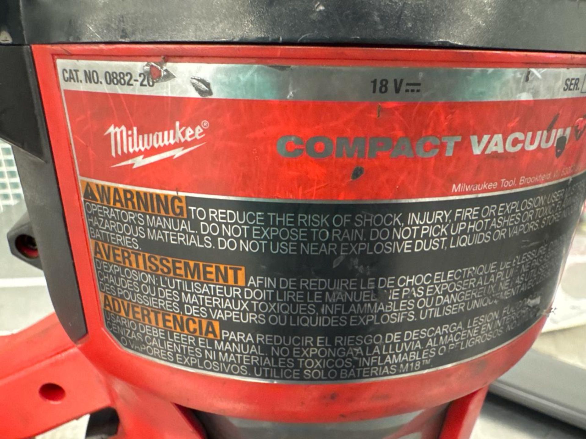 Milwaukee vacuum - Image 3 of 4