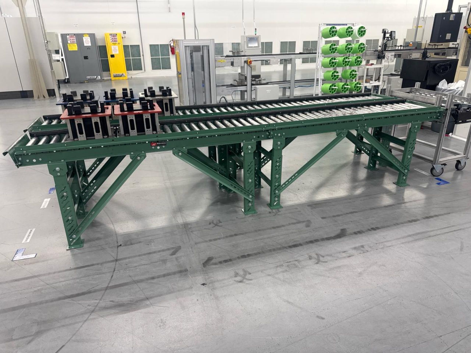 Roach 12' Roller Conveyor - Image 3 of 3
