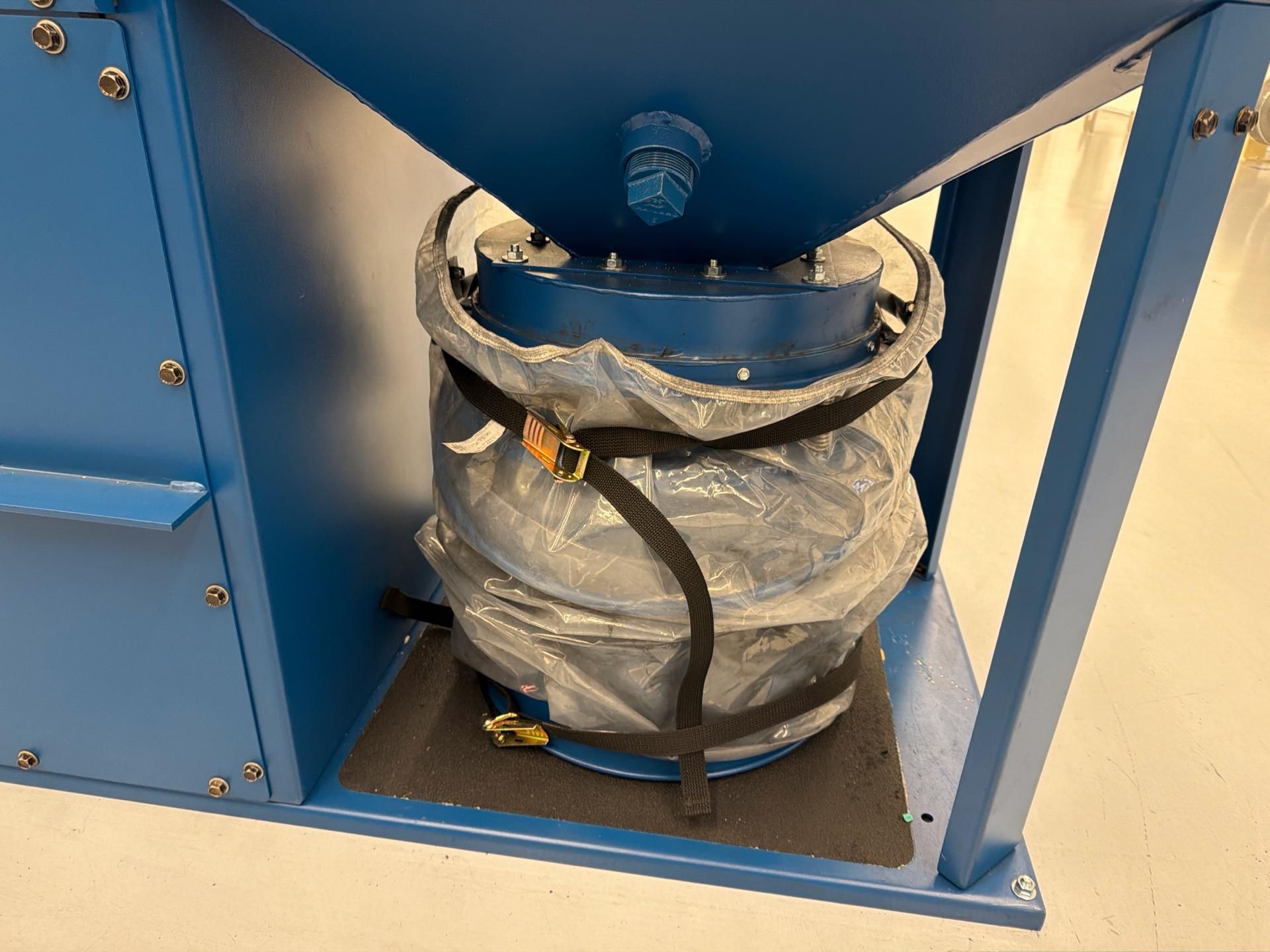 Donaldson Torit Downflo Oval (DFO 2-2) cartridge dust collector. - Image 3 of 7