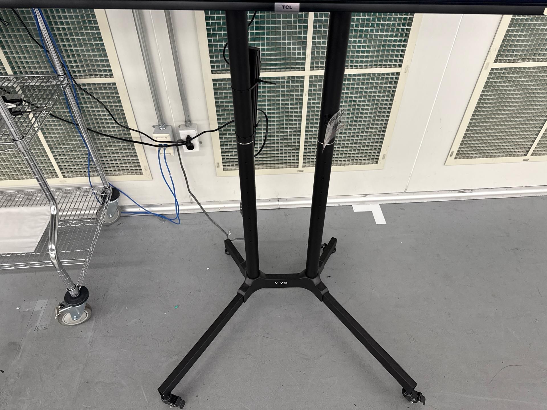 TCL 50-inch Class 4-Series 4K UHD Smart Roku LED TV - 50S435, 2021 Model - Image 4 of 5