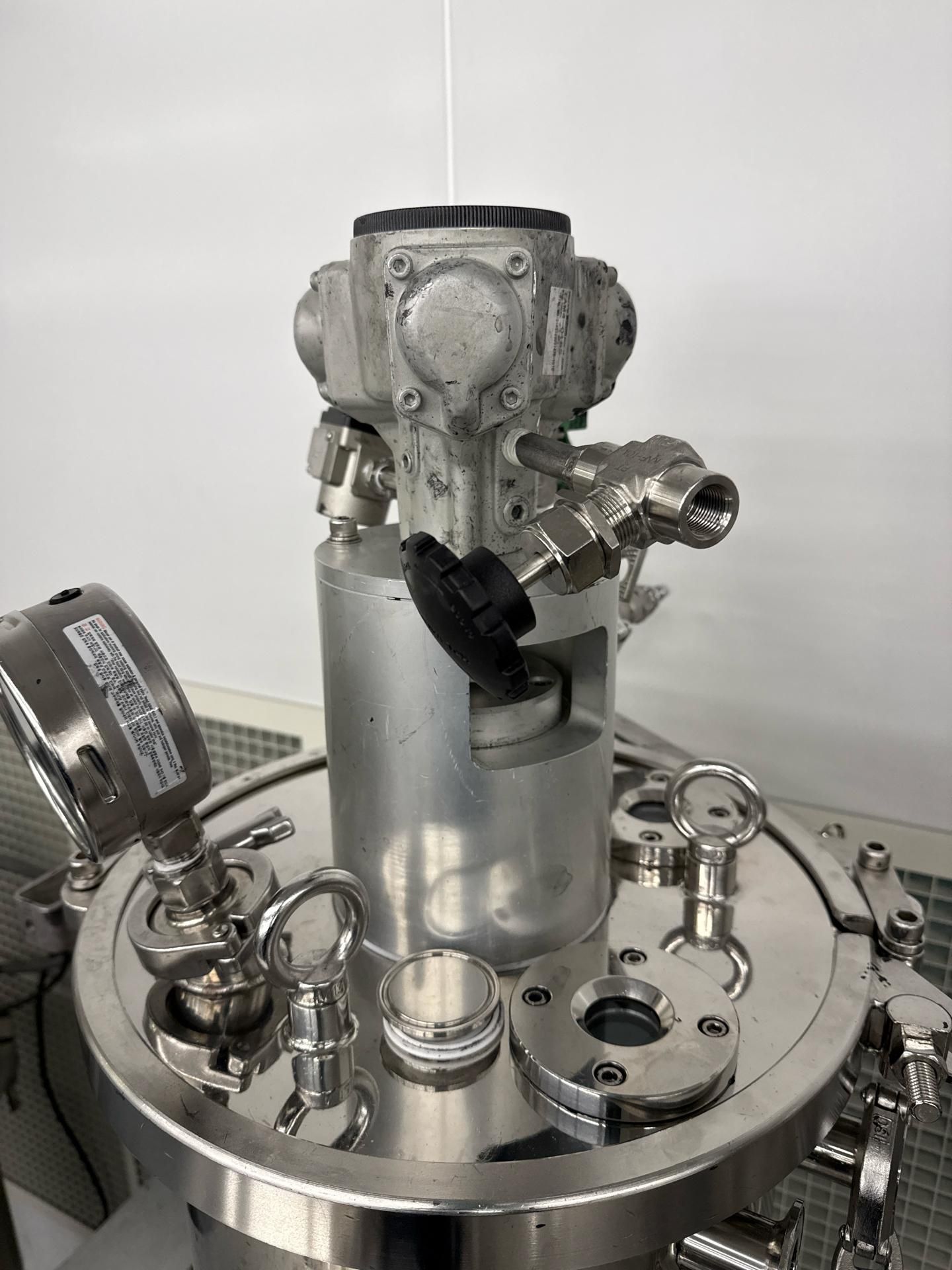 Mobile Stainless Steel Chamber - Image 4 of 7