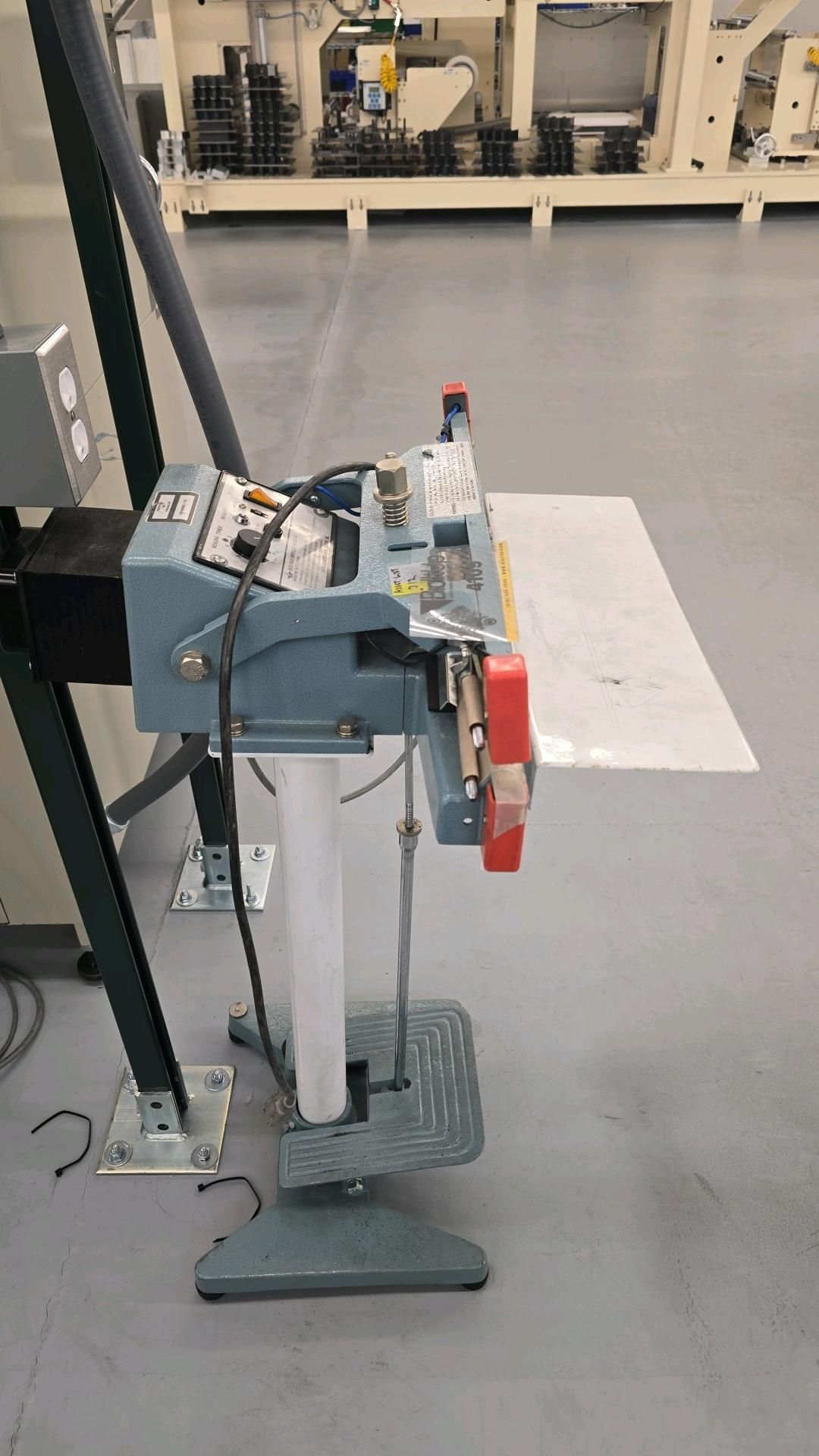 AIE 410FD Impulse Foot Sealer - Image 3 of 6