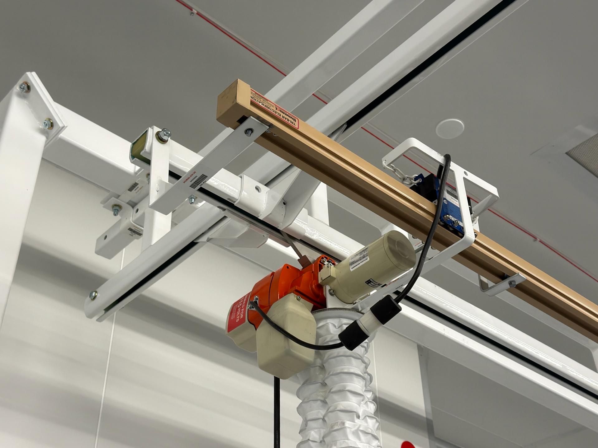Carpenter Crain Hoist Station - Image 2 of 7