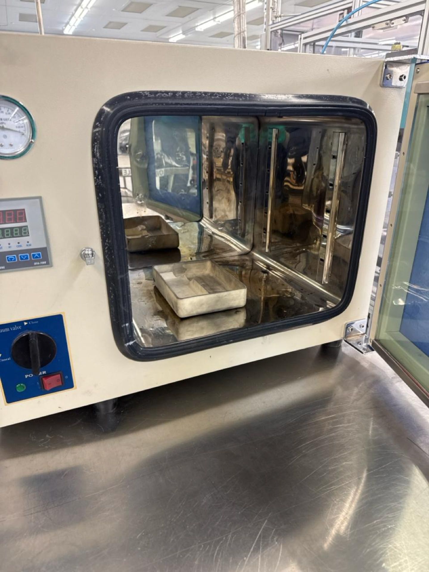 Vacuum oven - Image 3 of 4