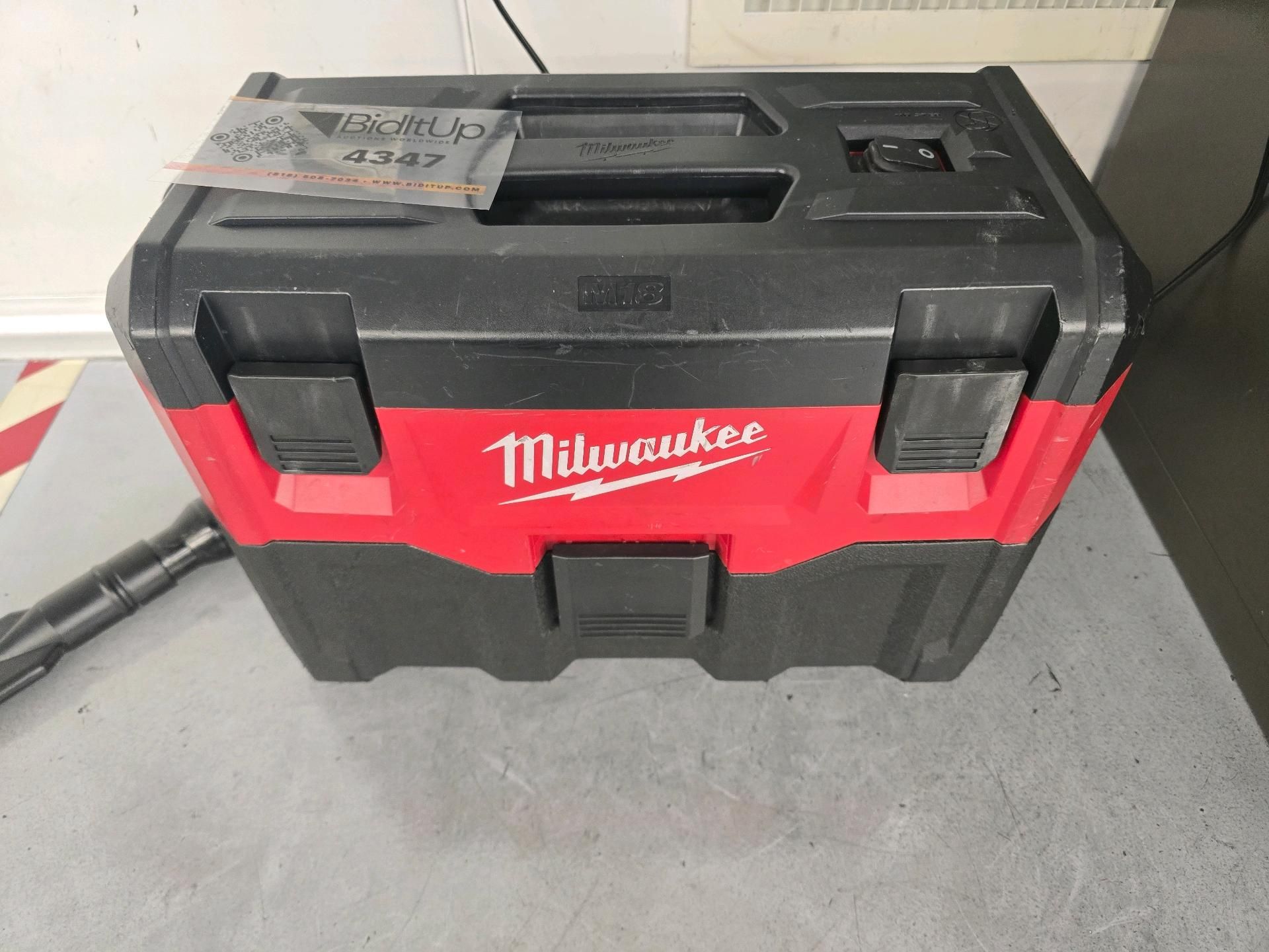 Milwaukee M18 2gal Wet/Dry Vac