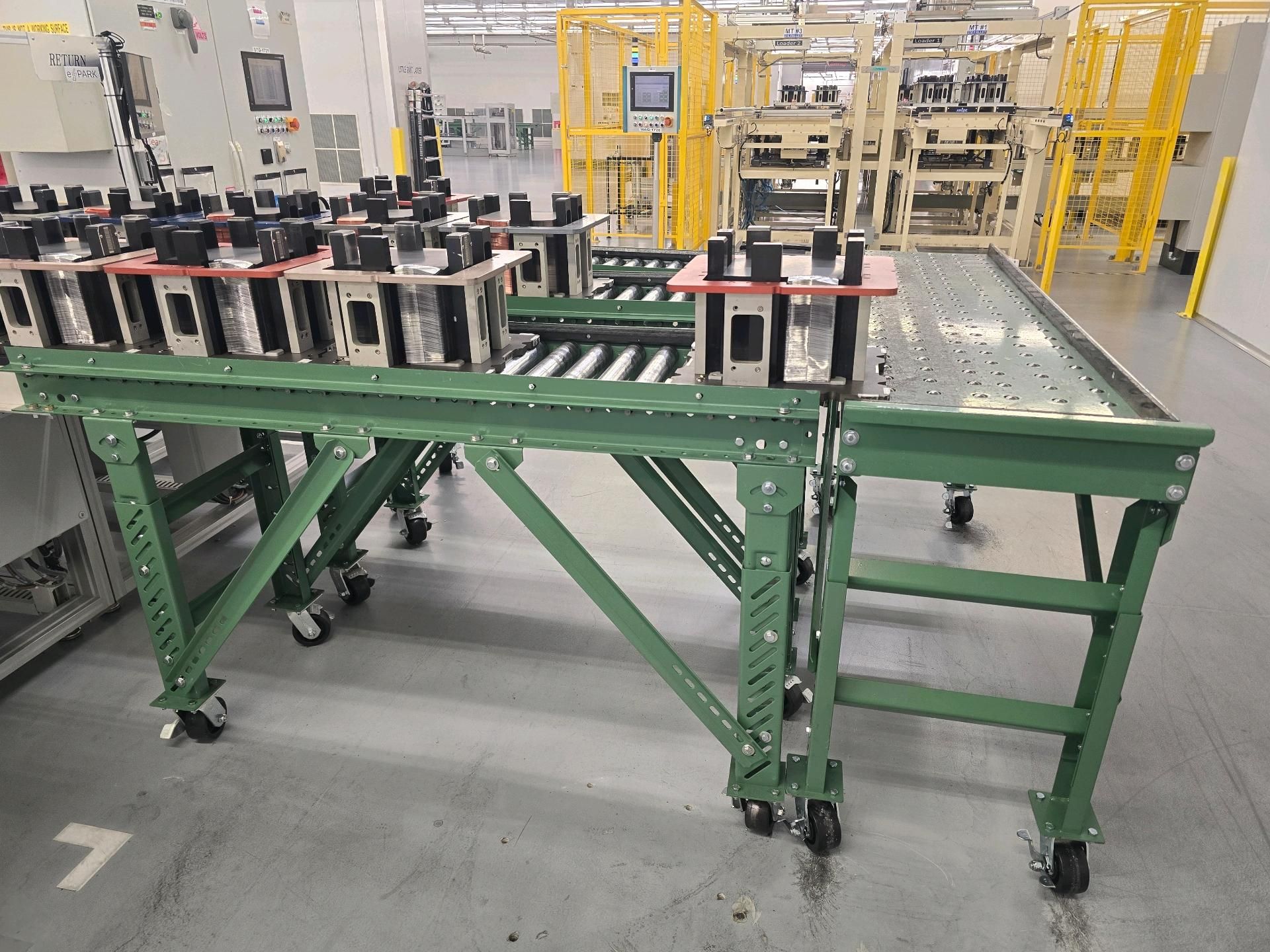 Chain-Driven Live Roller (CDLR) Conveyors For AVG