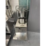 Stainless steel pressure pot