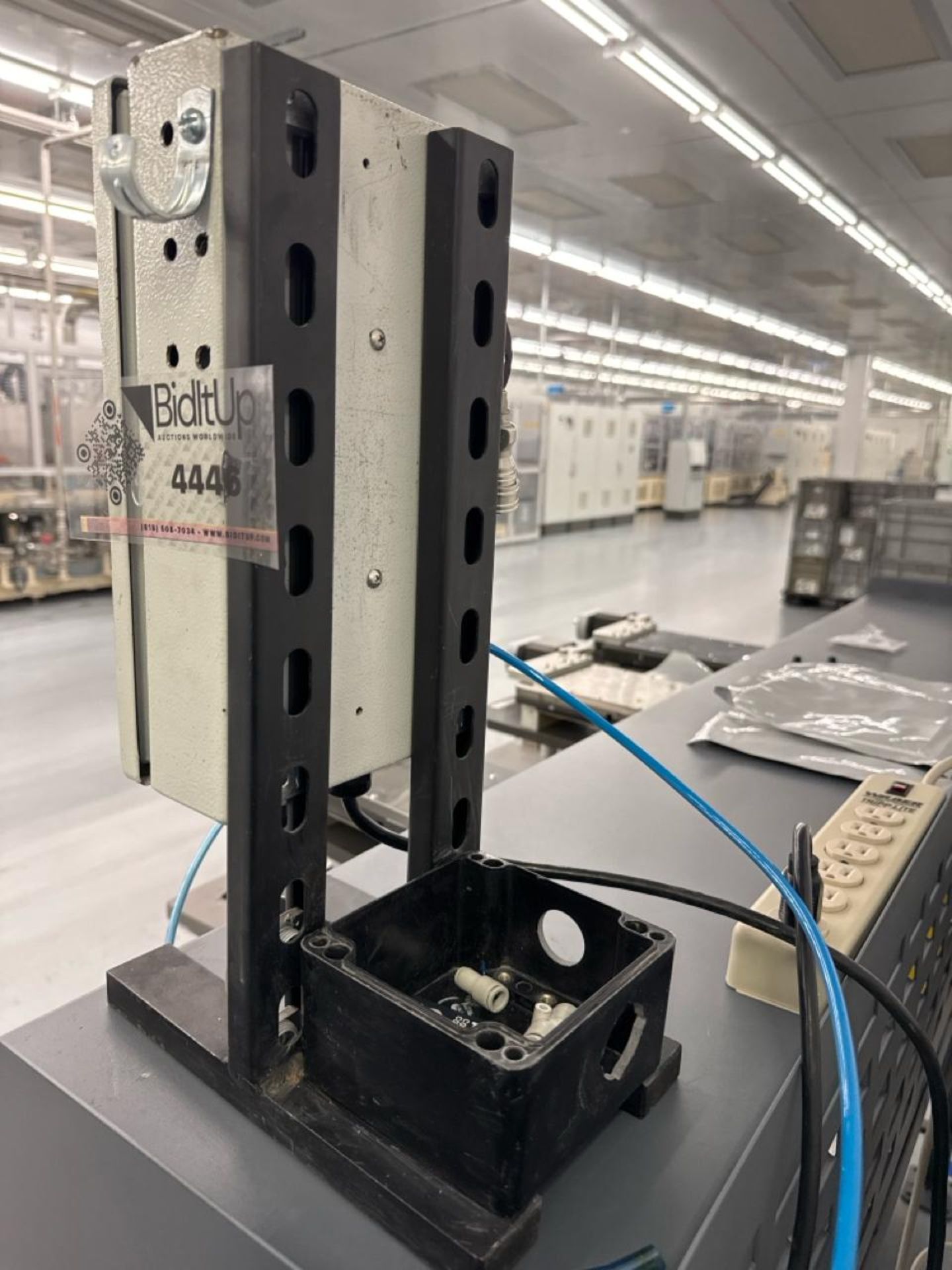 Vacuum test equipment - Image 3 of 3