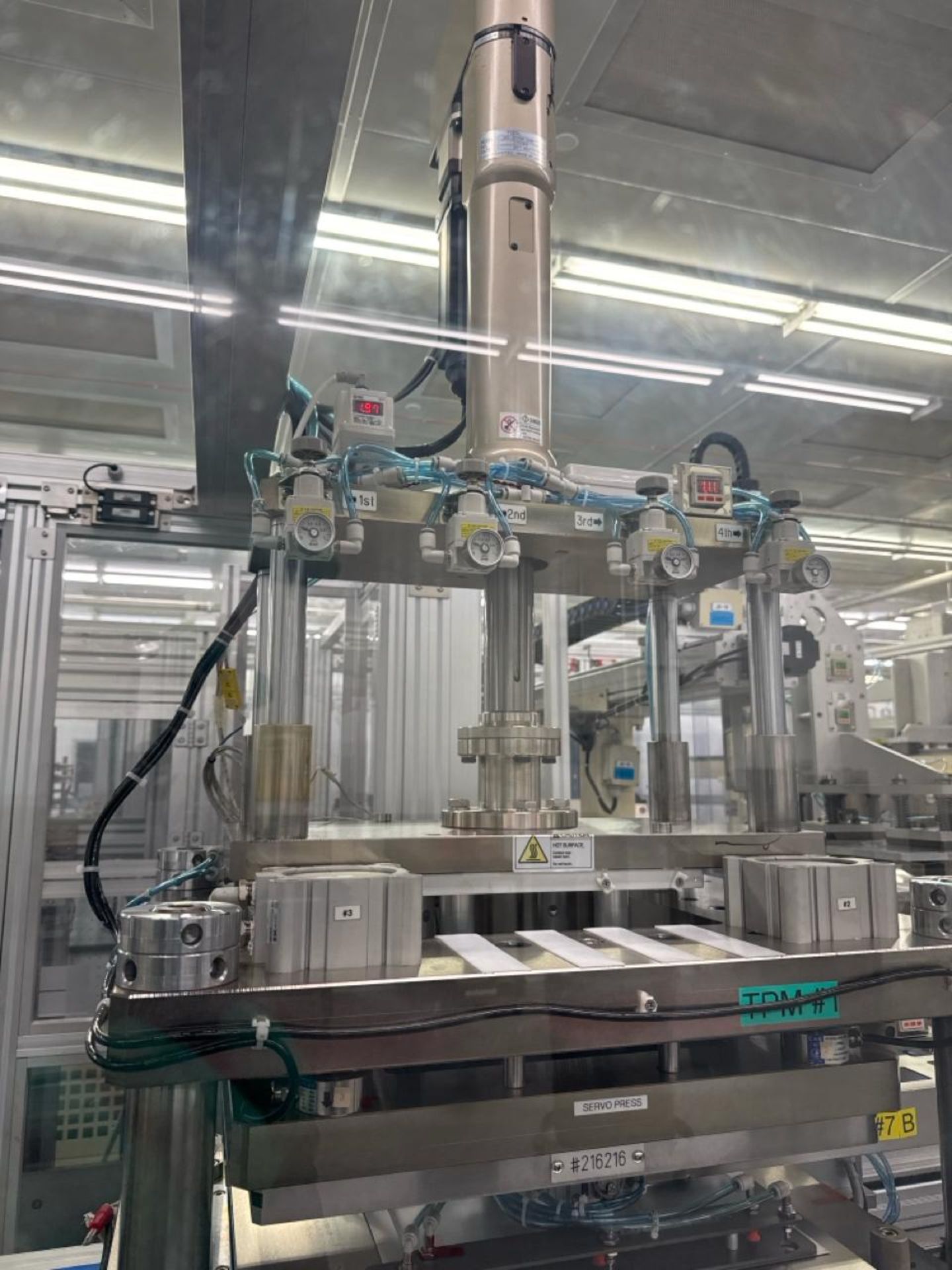 Battery cell pouching assembly - Image 2 of 8