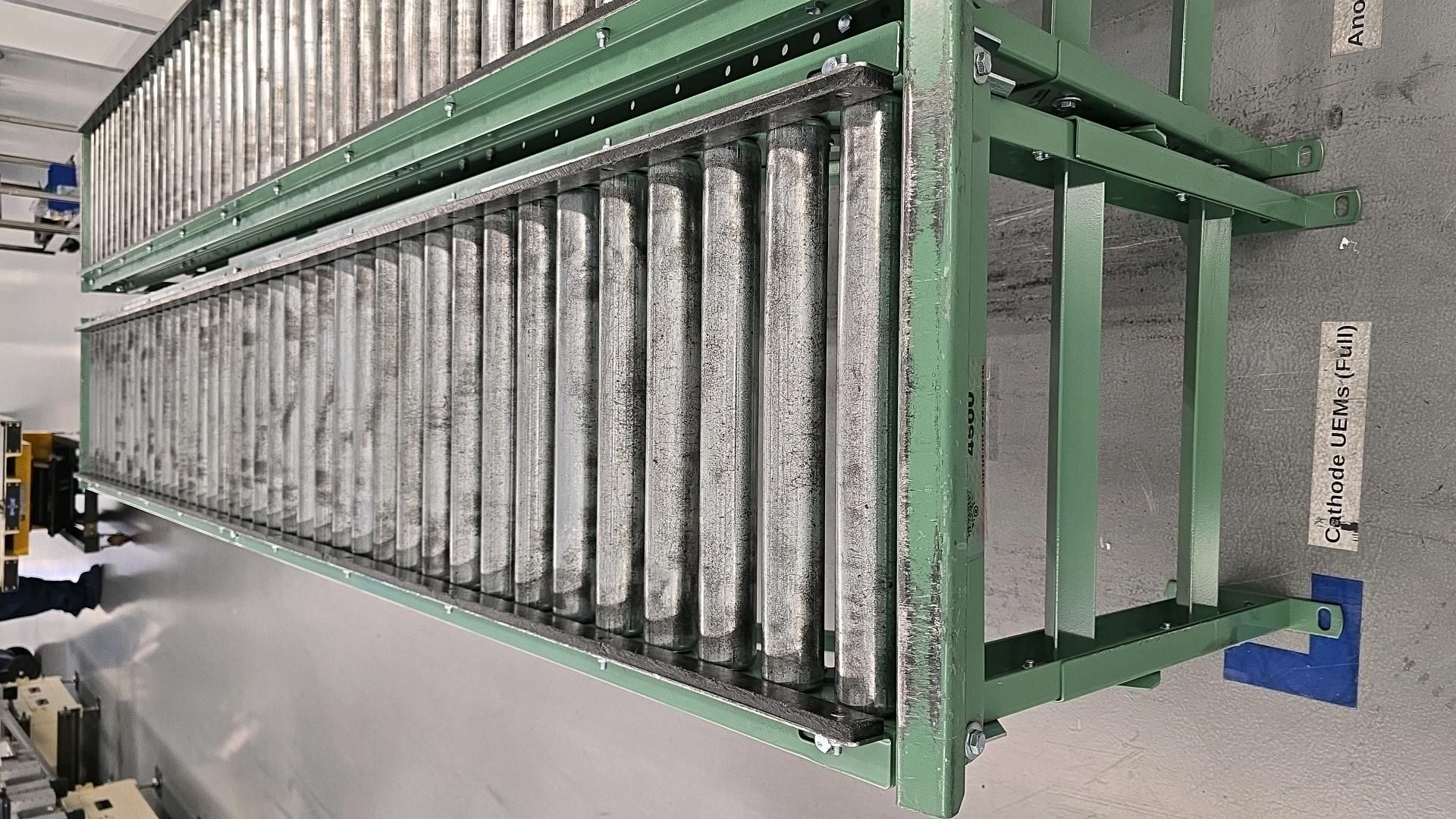 Roach 12' Roller Conveyor - Image 3 of 3