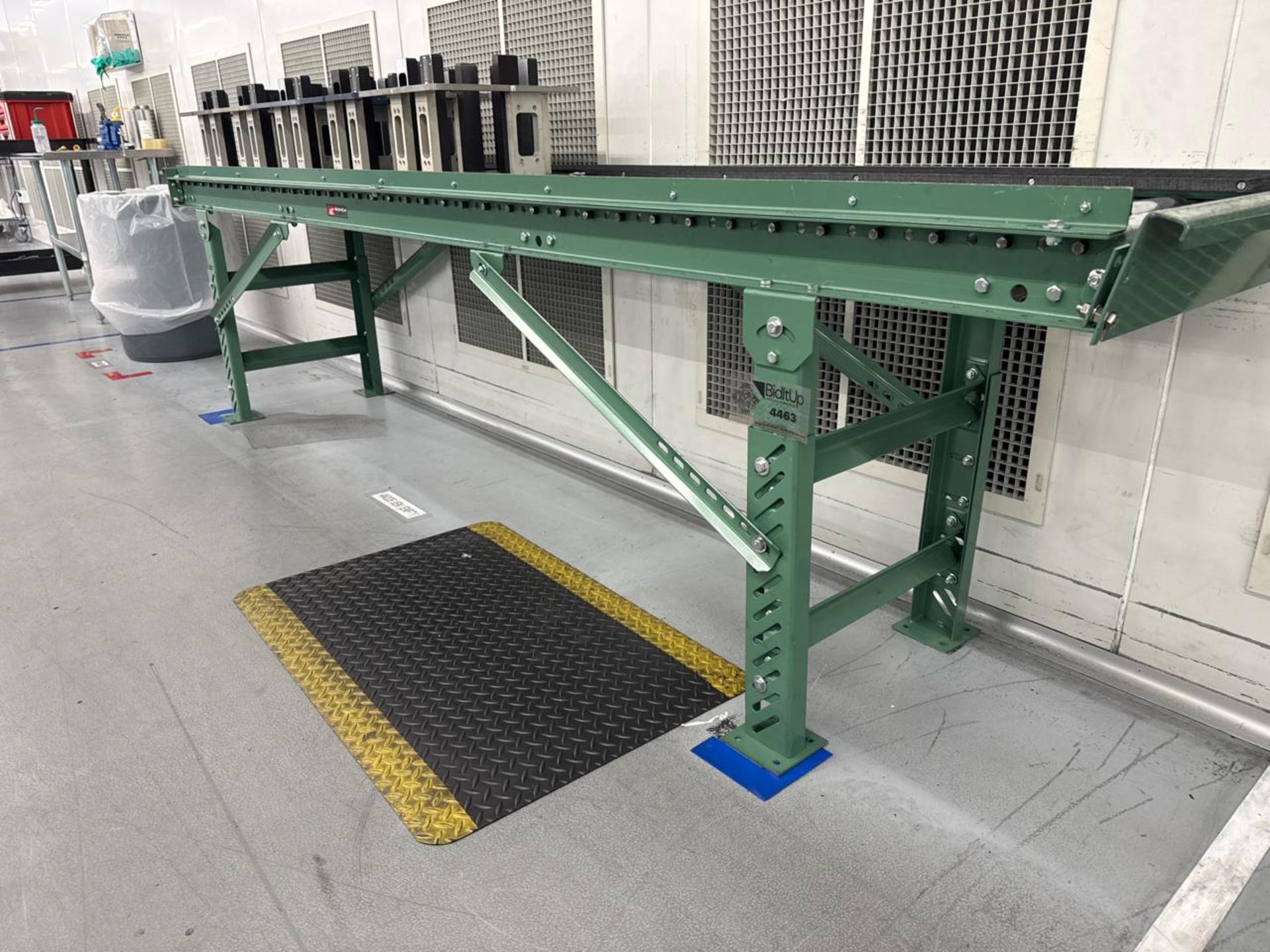 Roach 12' Roller Conveyor - Image 3 of 3