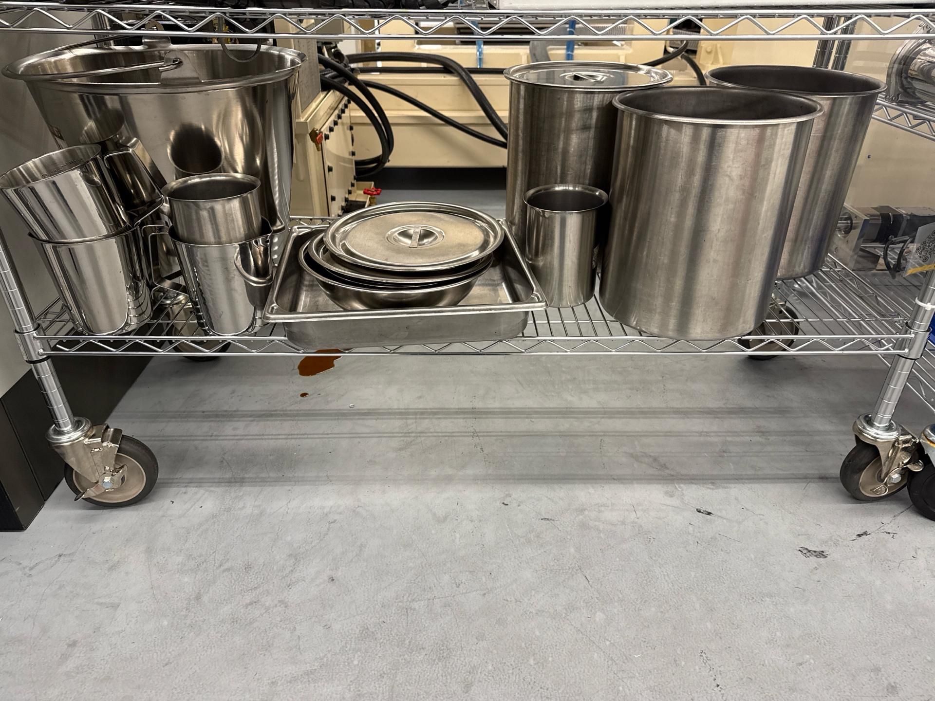 Stainless Steel Measuring Cups. Ext.