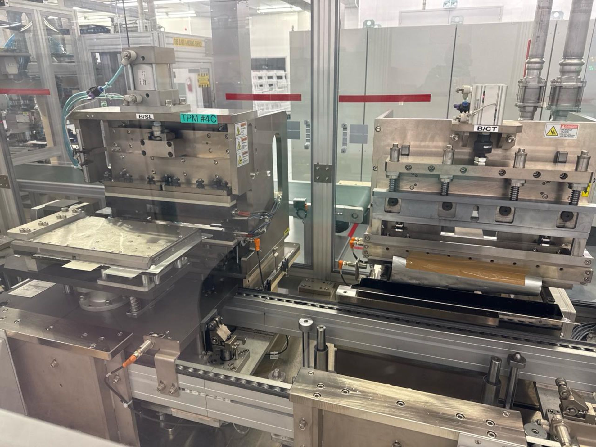 Battery cell packaging assembly - Image 6 of 12