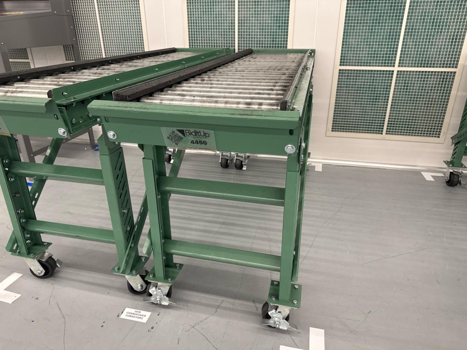 Roach Conveyor systems - Image 2 of 3