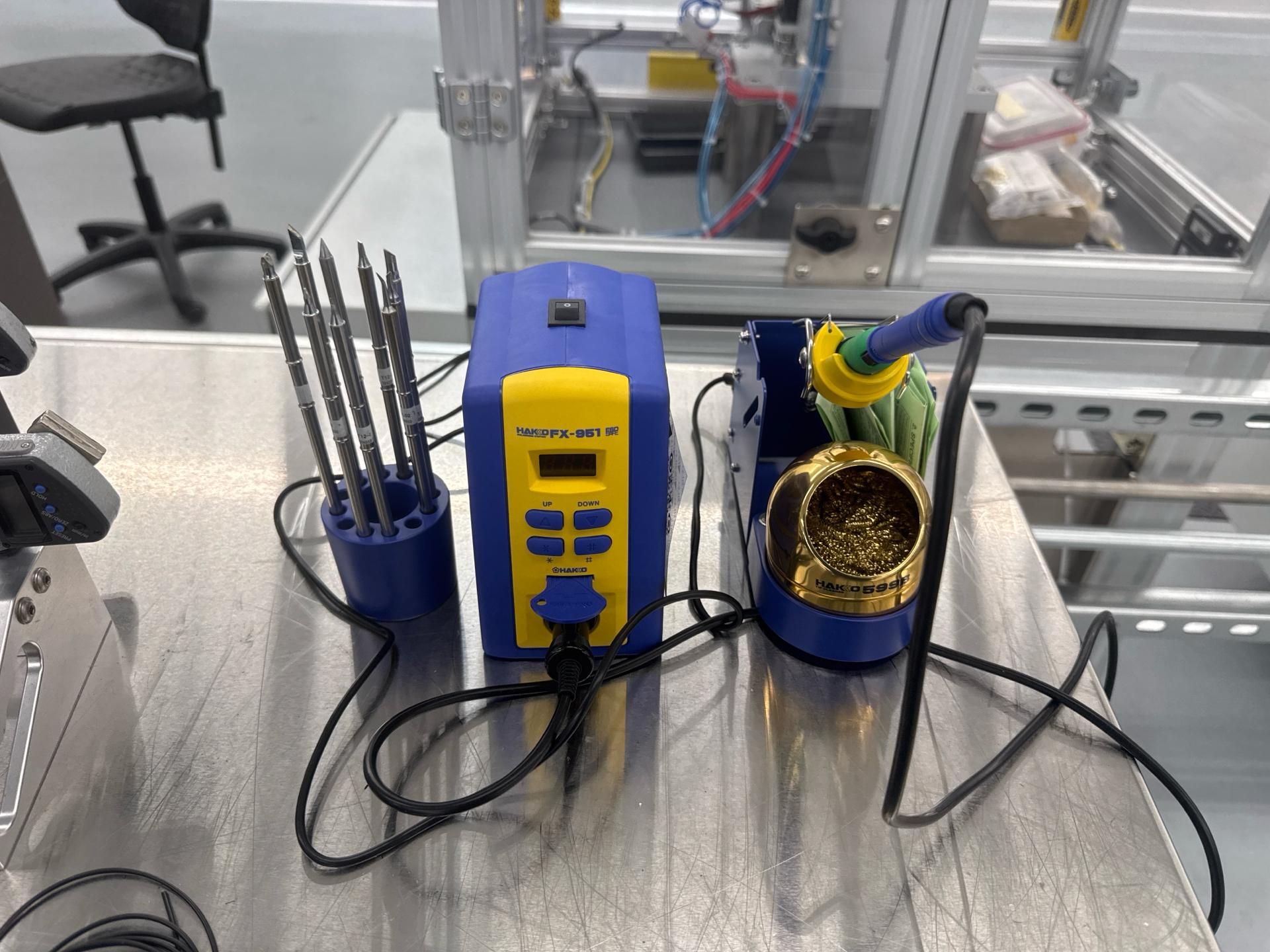 Hakko FX‑951 Soldering Station