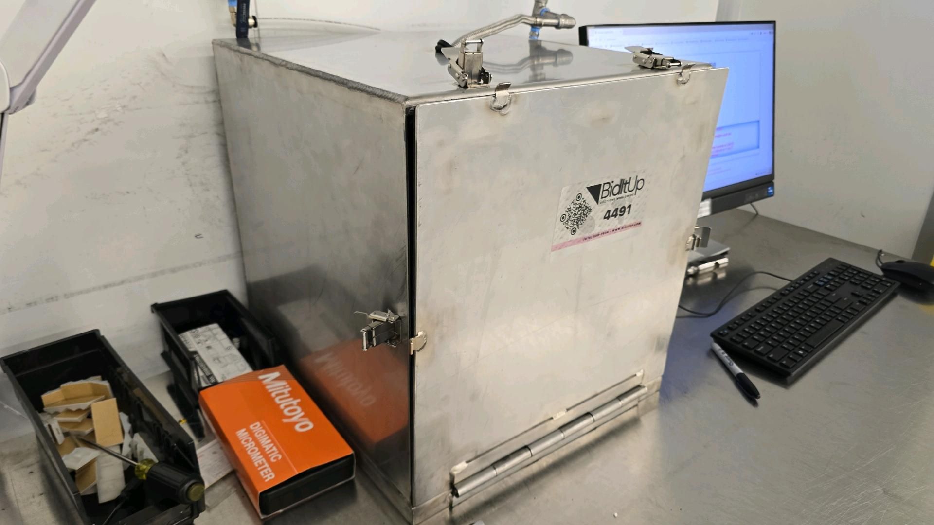 Vacuum Chamber - Image 2 of 3