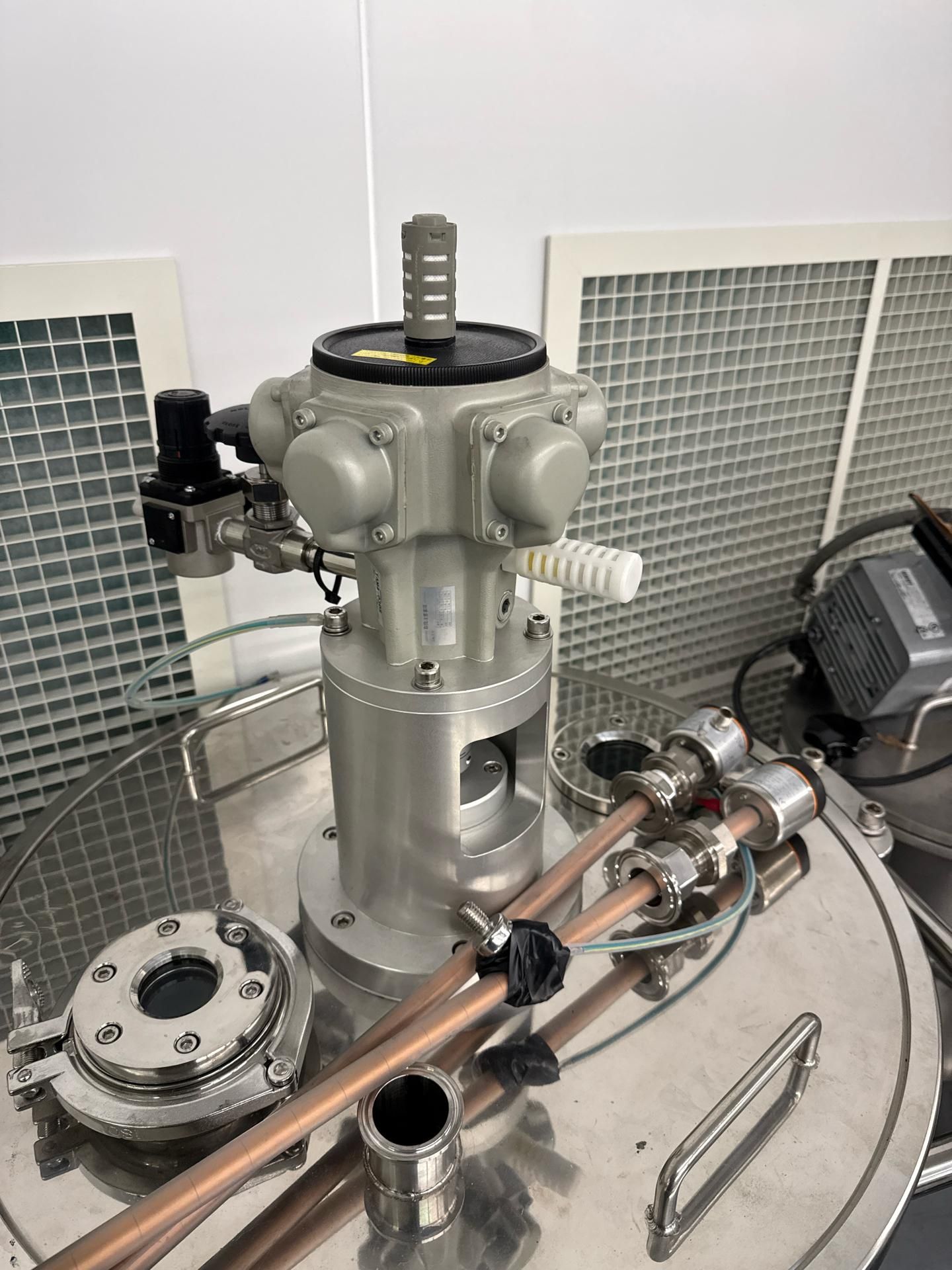 Mobile Stainless Steel Chamber - Image 2 of 4