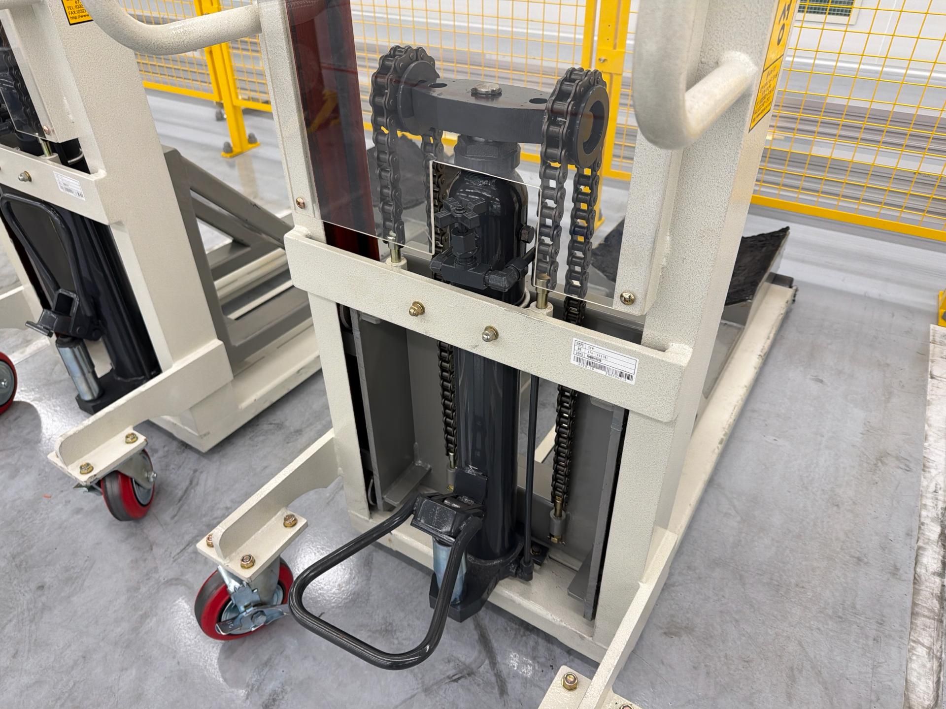 SOOSUNG Pallet Lift Cart/ Loader - Image 2 of 9