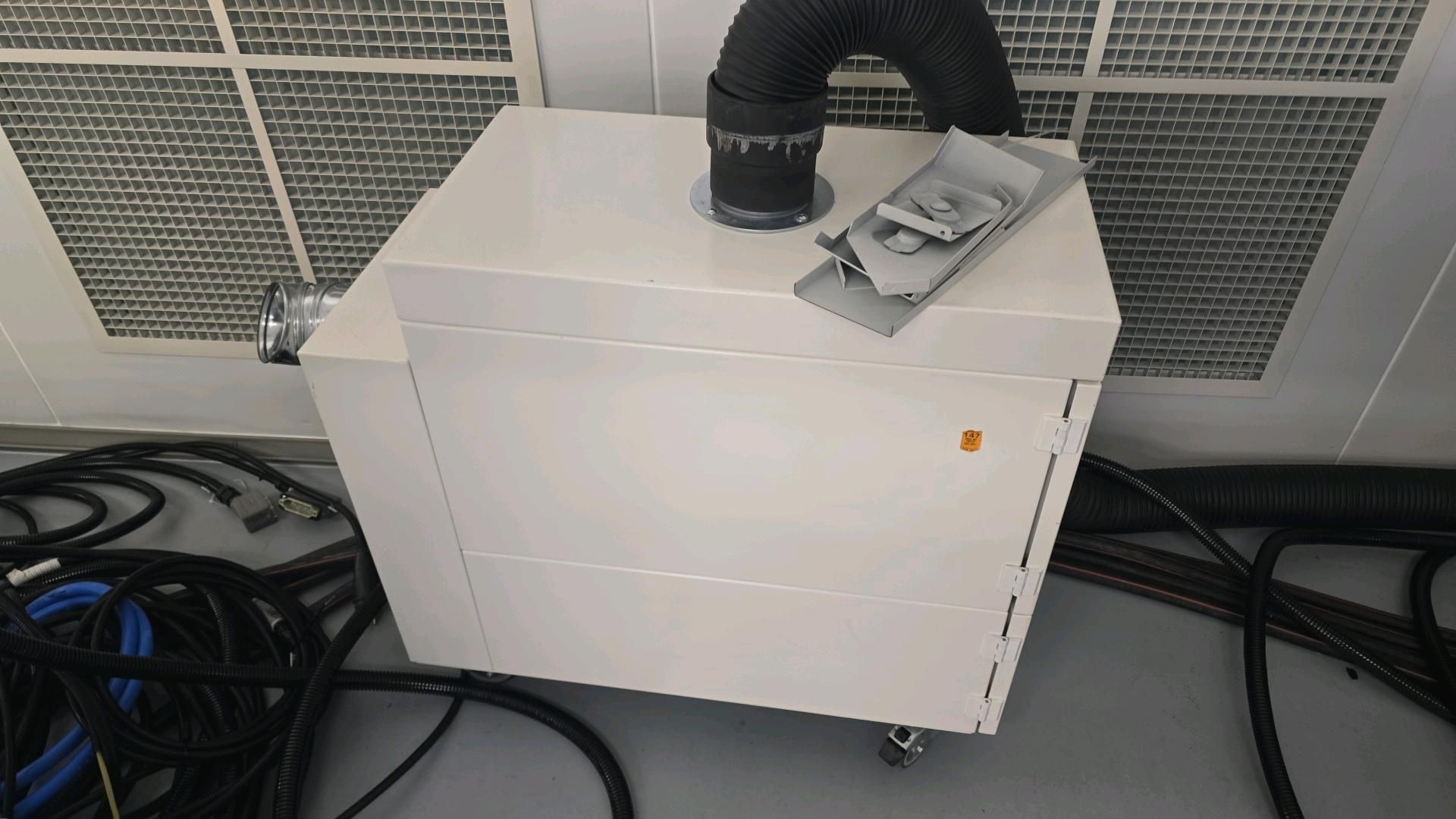 2011 IPG Laser LC 170.01-A.3.6 Chiller - Image 4 of 10