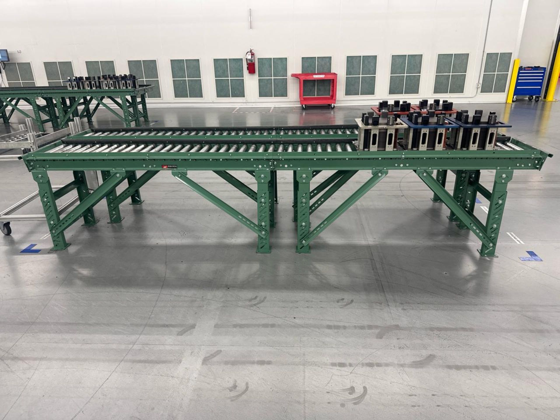 Roach 12' Roller Conveyor - Image 3 of 3