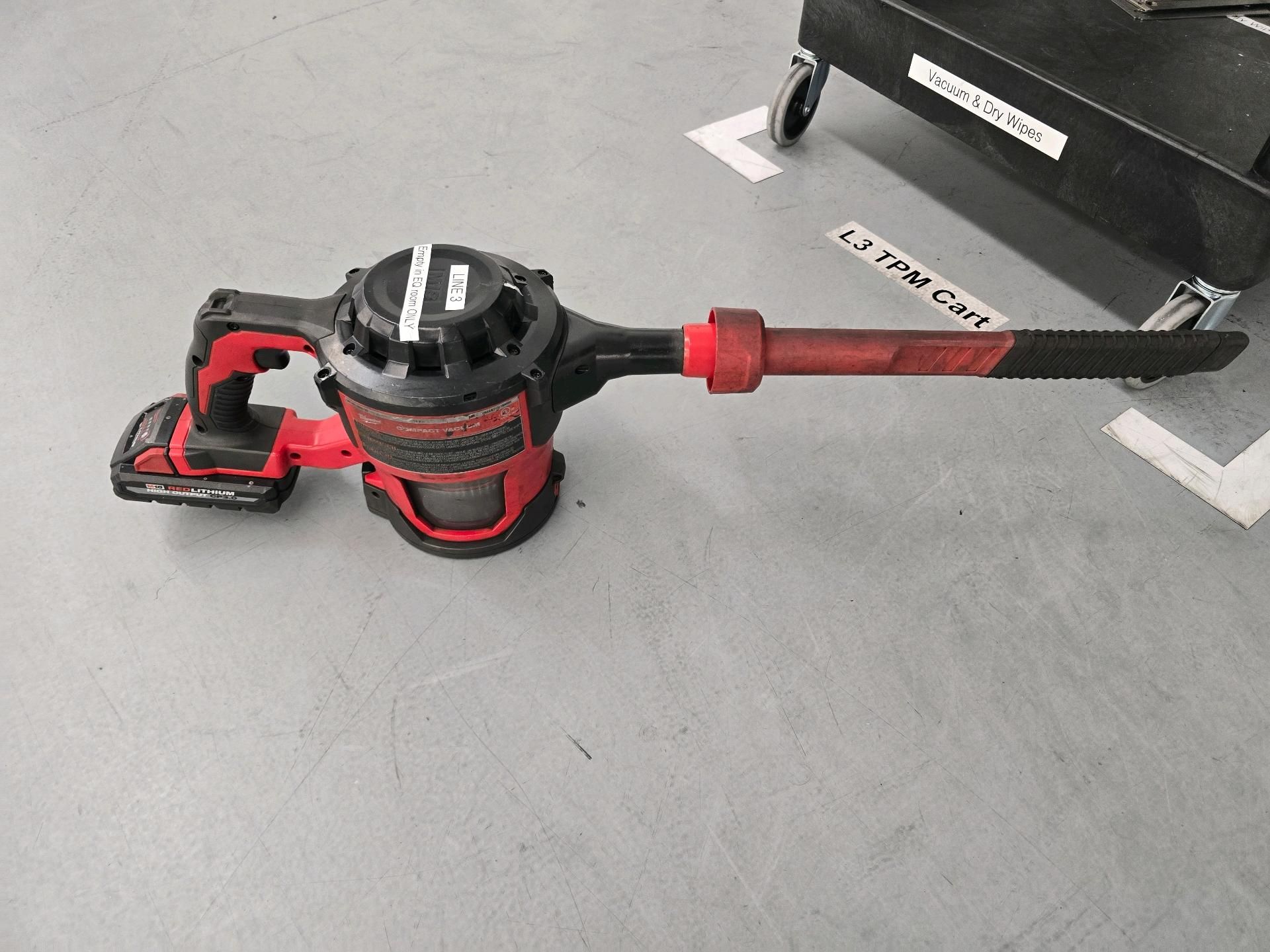 Milwaukee Compact Vacuum