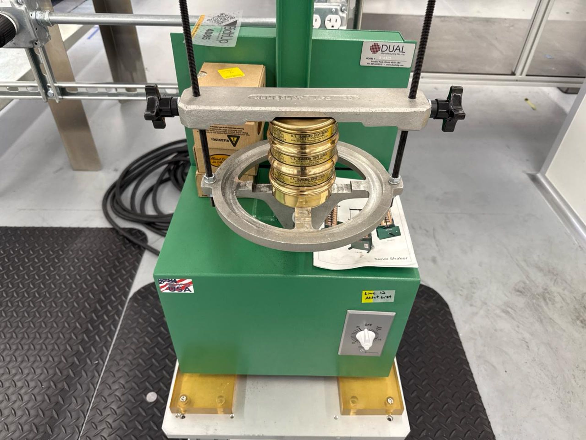 Dual Manufacturing Economy D-4325 Sieve Shaker - Image 4 of 5