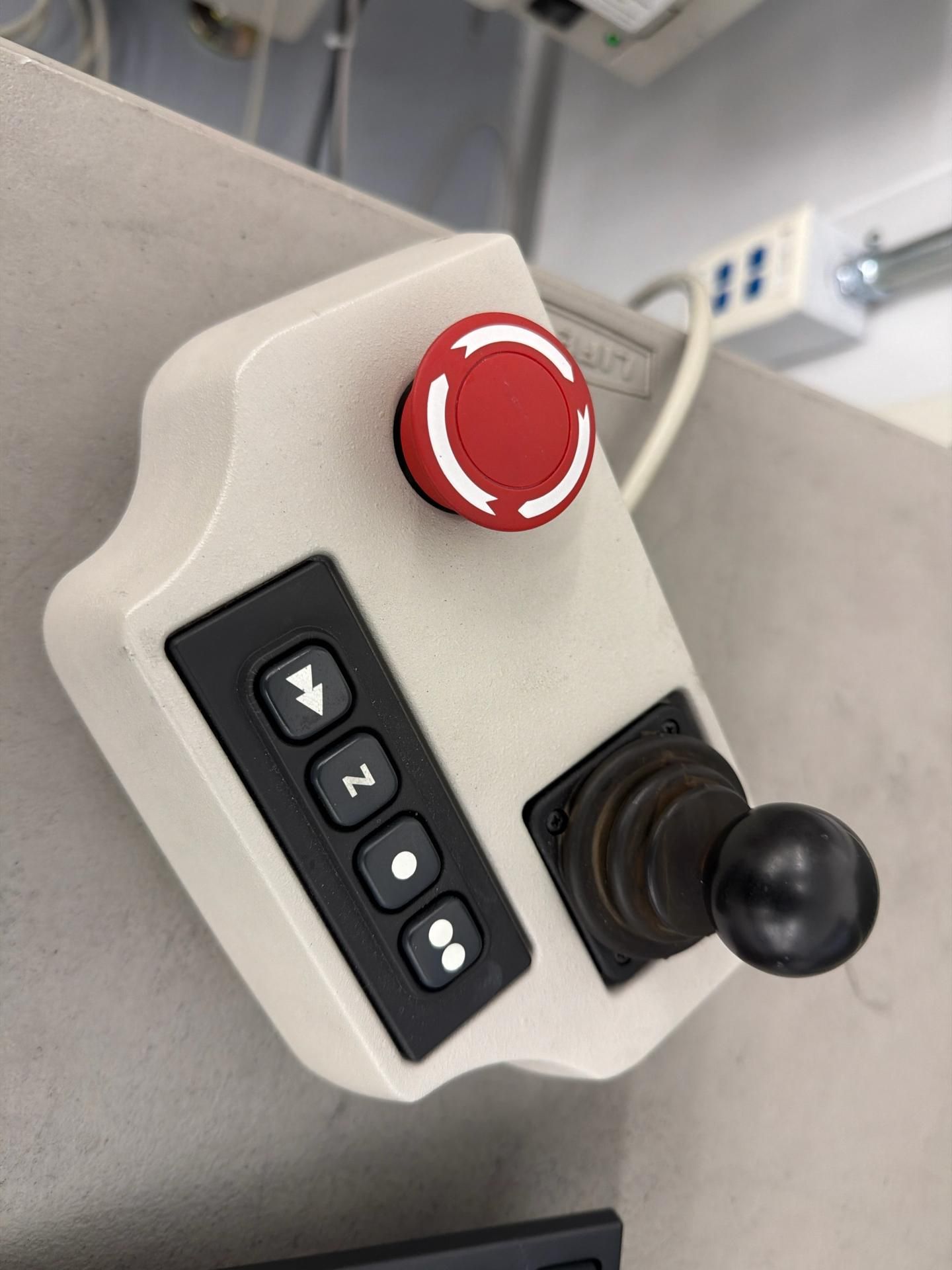 Micro-Vu Excel 501HC vision measuring machine - Image 6 of 8