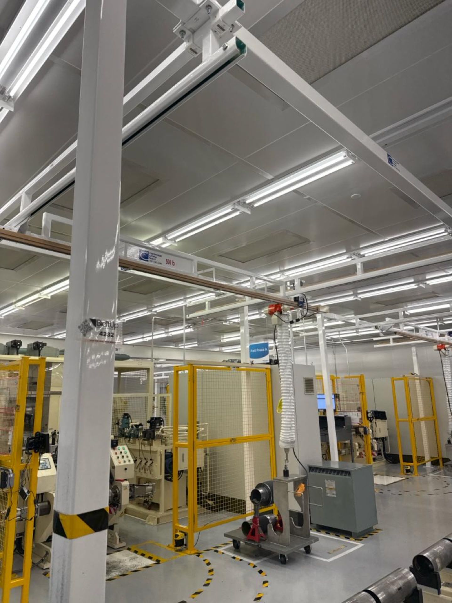 11' x 15' Carpenter Crain Hoist Station