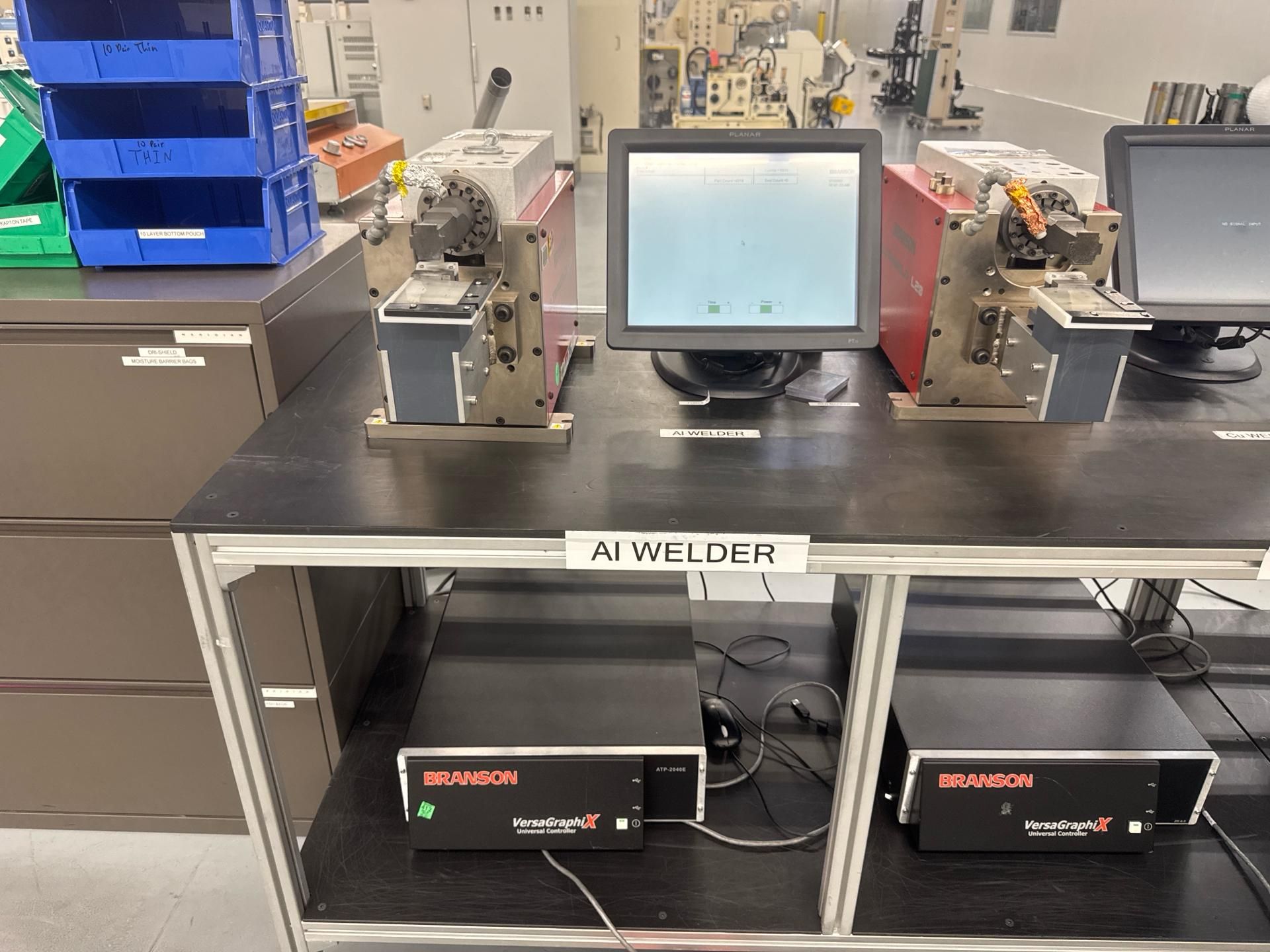 Branson UltraWeld L20 with Branson VersaGraphix Universal Controller and Monitor