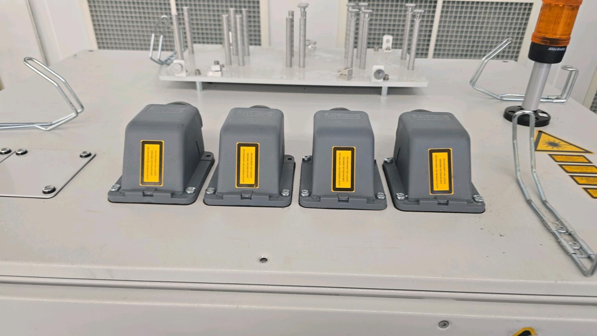 2011 IPG Laser YLS-2000-S4T Ytterbium Laser System - Image 5 of 10