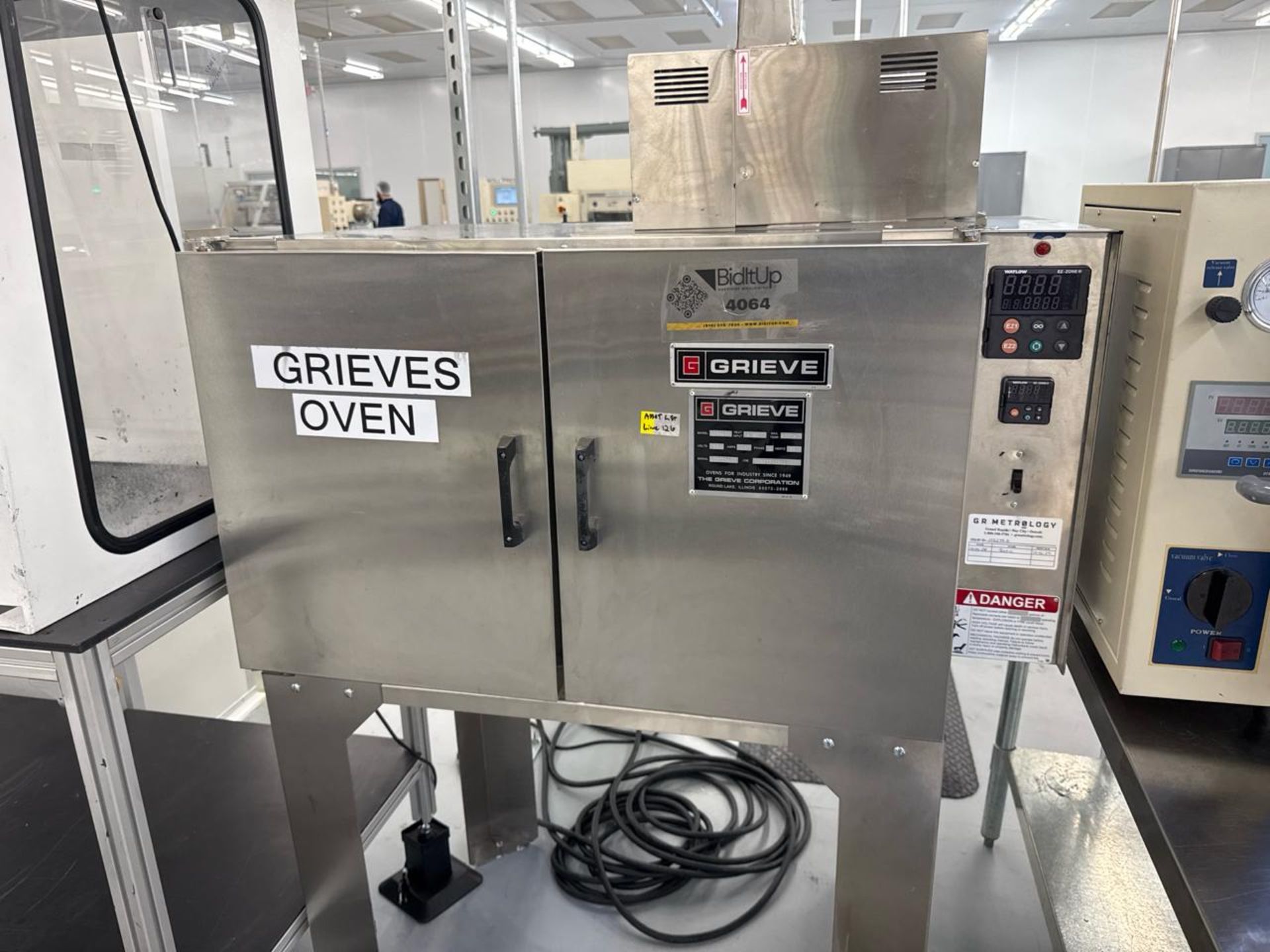 Oven