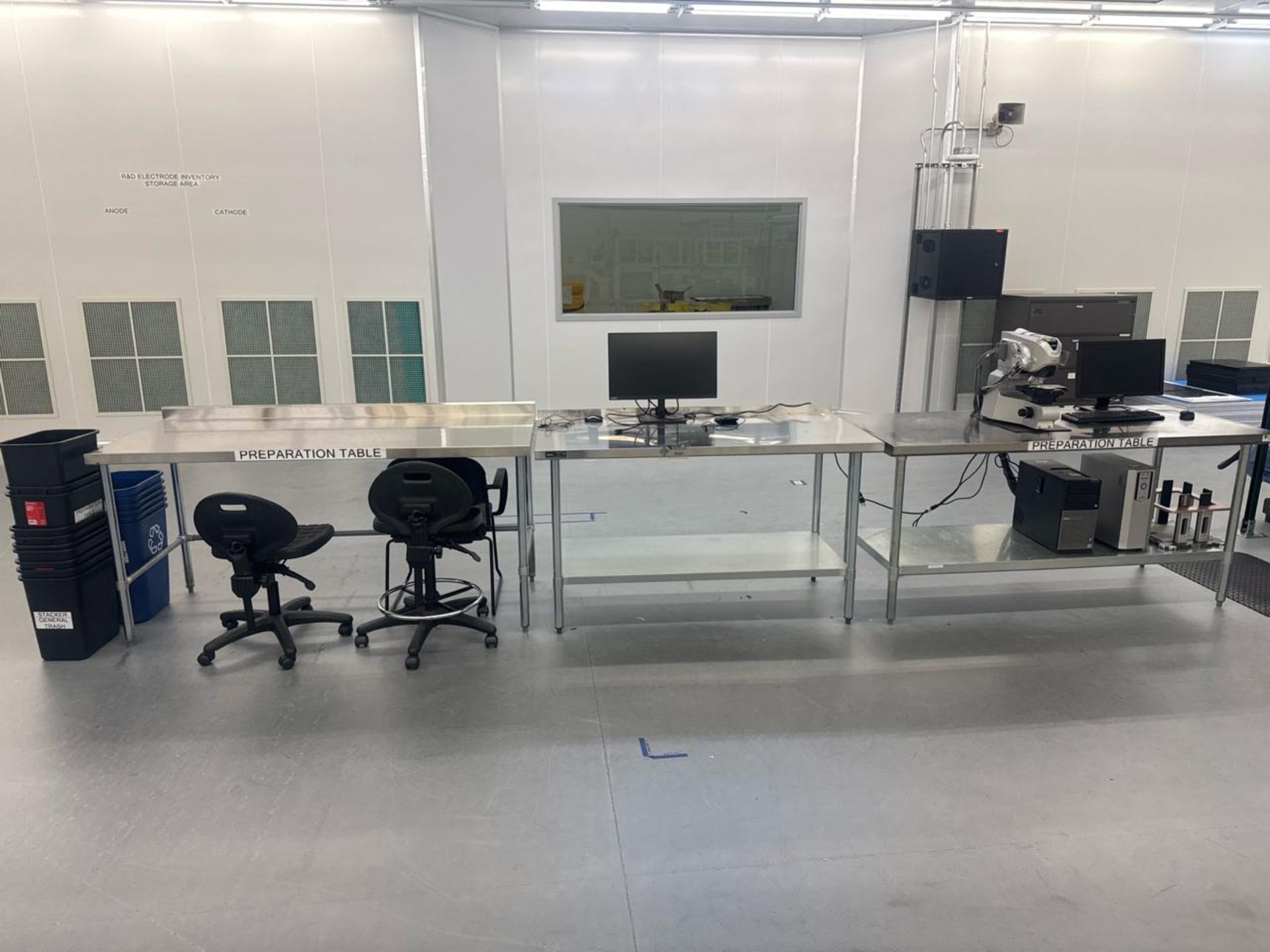 Stainless steel lab tables - Image 4 of 4