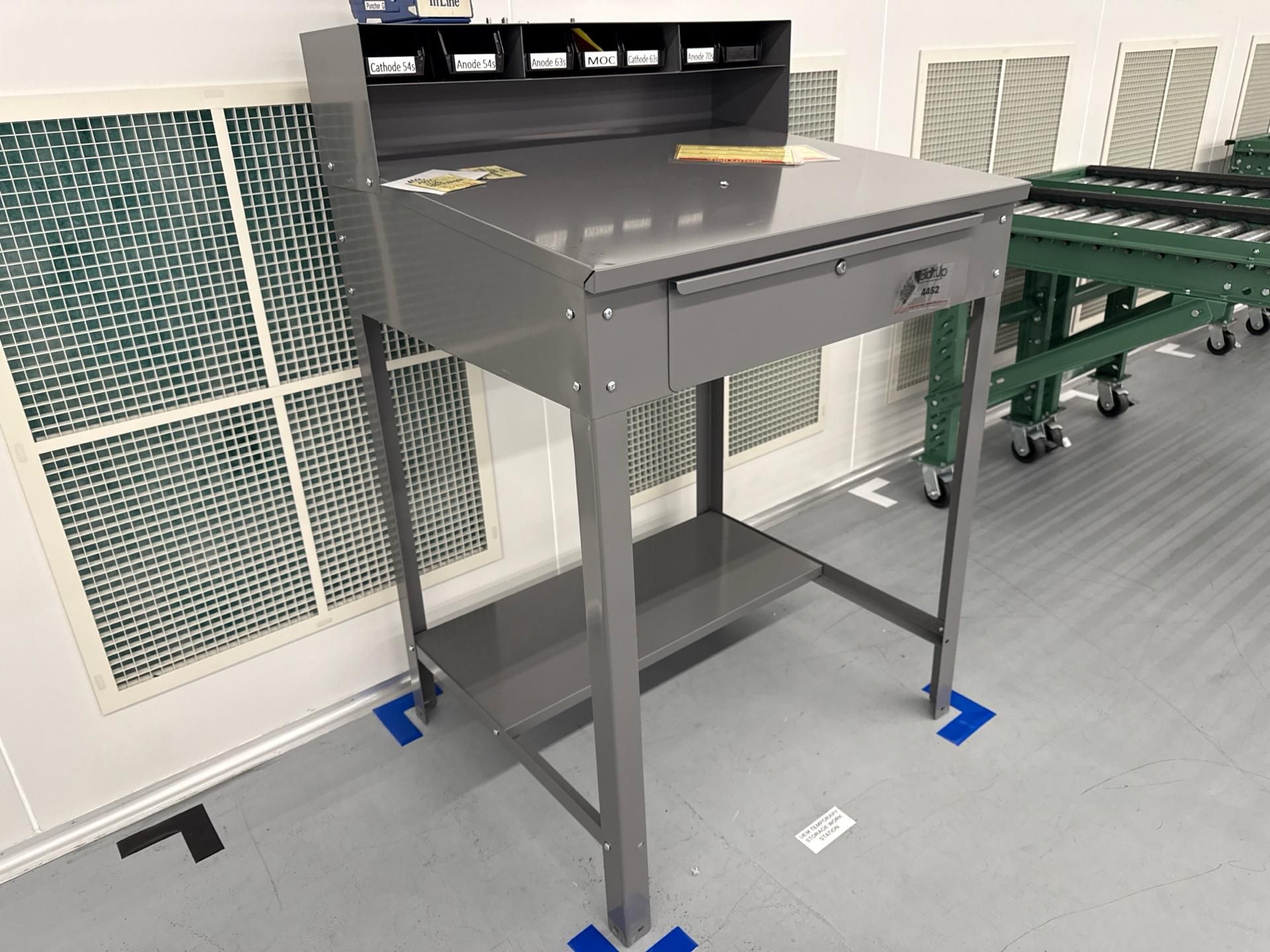 Steel work table with drawer - Image 3 of 3