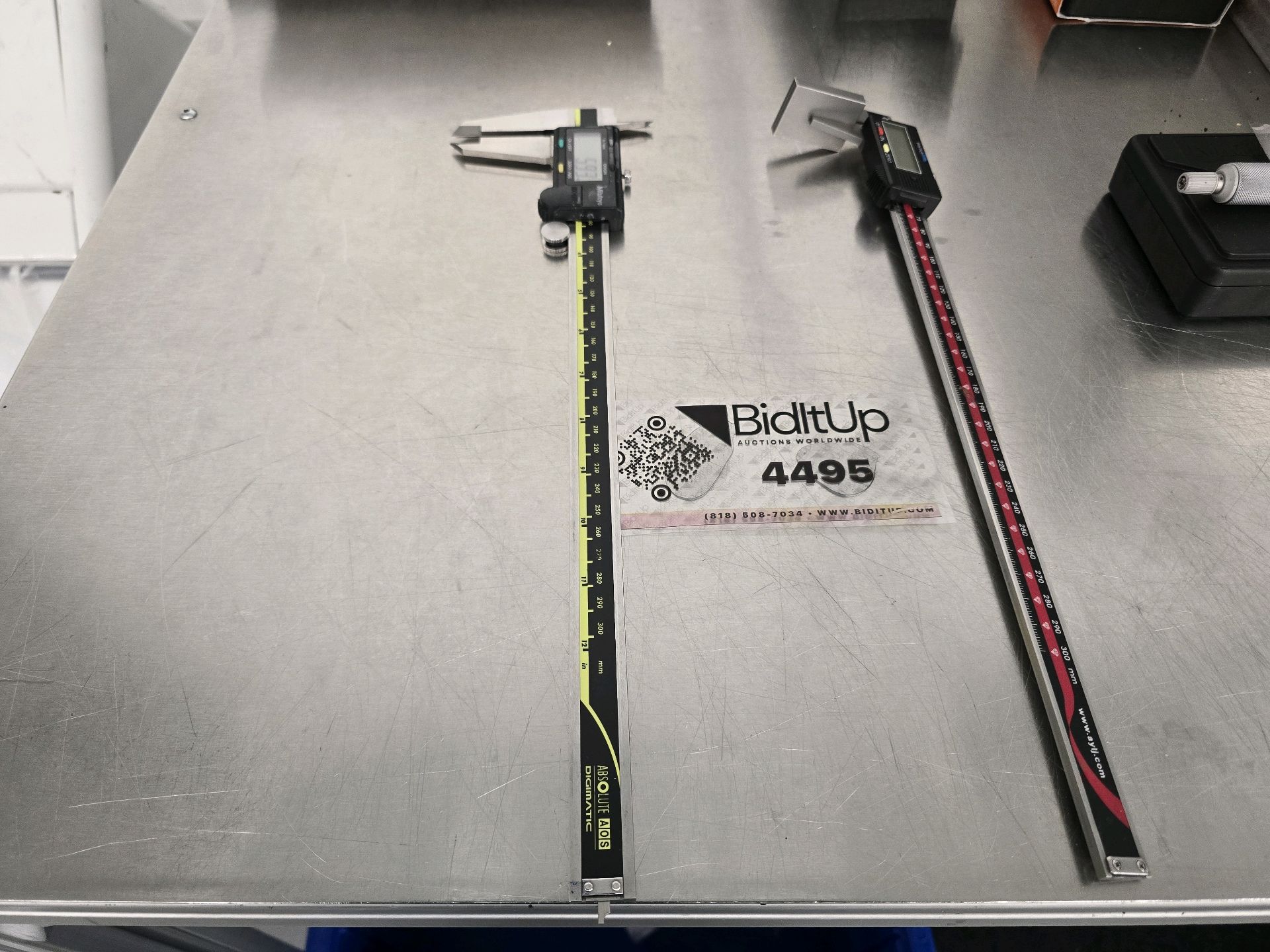 (2) Digital Calipers