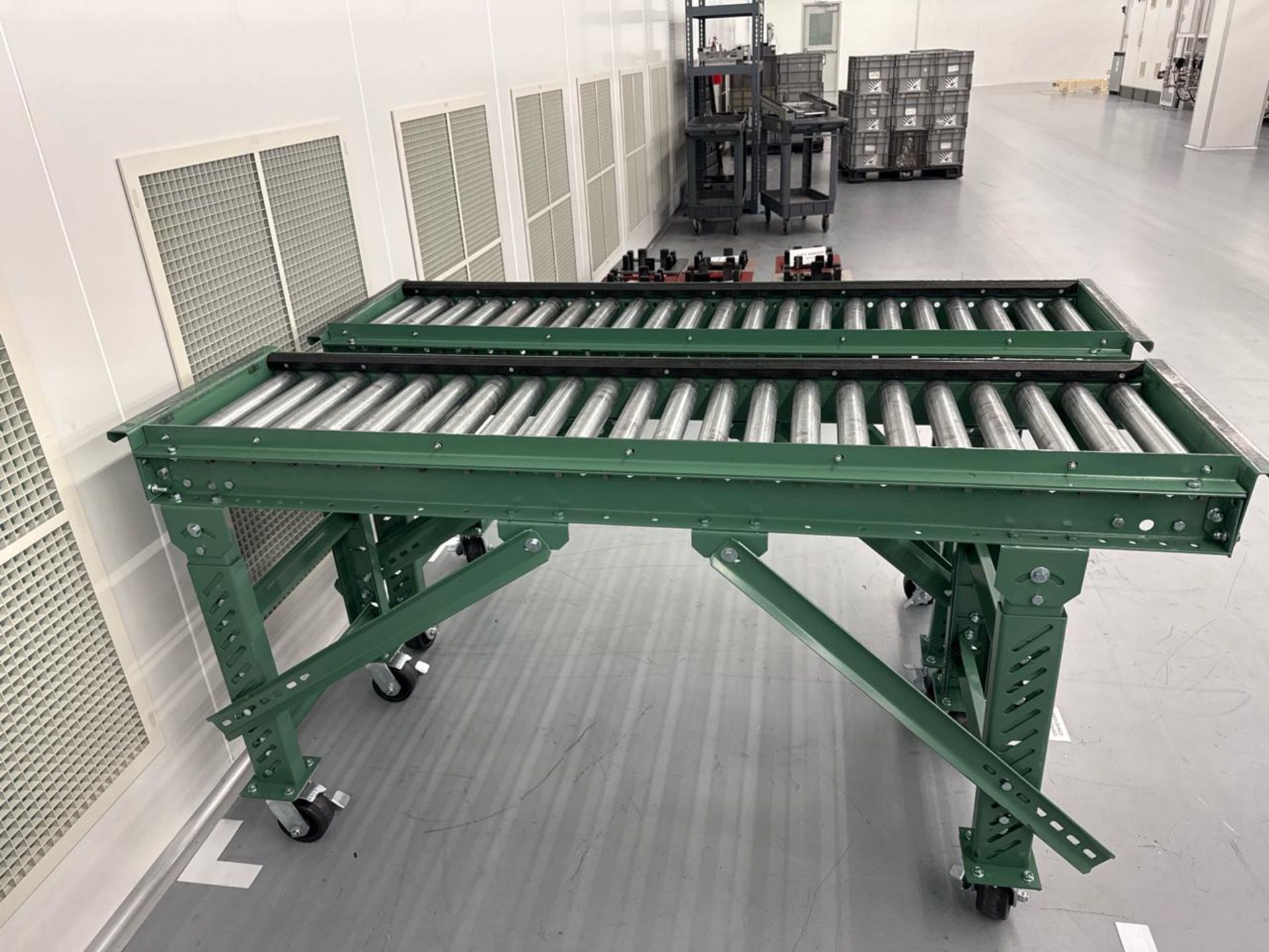 Roach 5.5' Roller Conveyor - Image 3 of 3