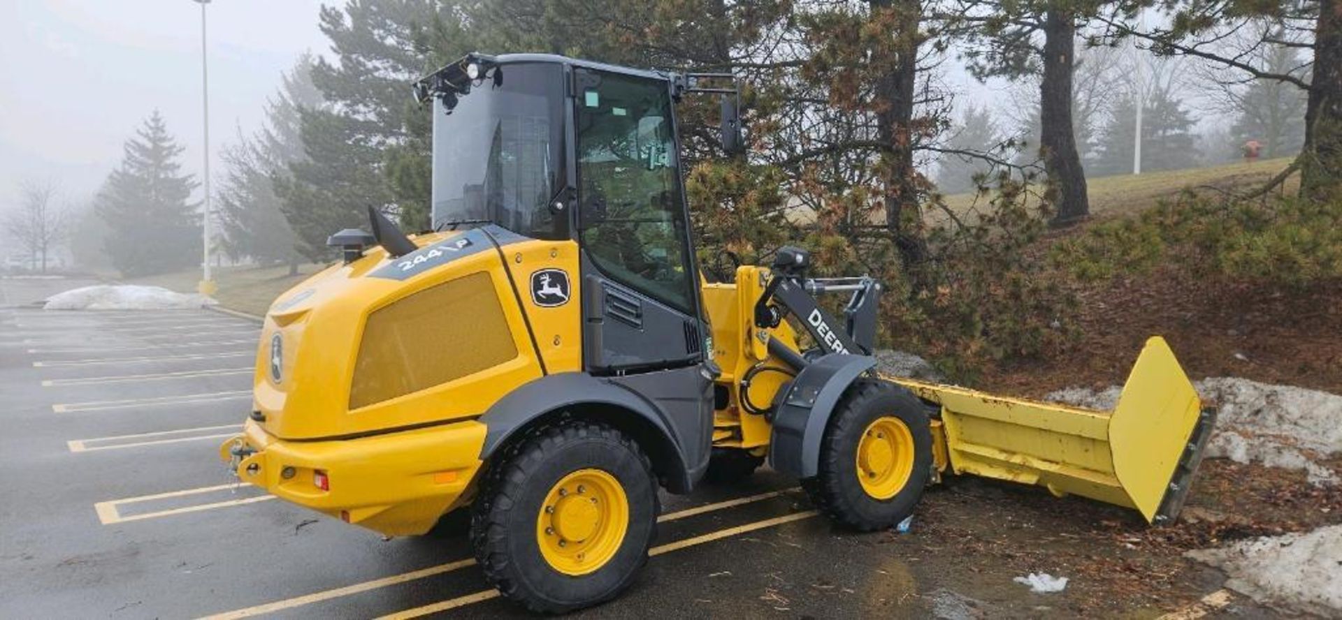 John Deere 244 P Compact Wheel Loader; Model#: 244 / P Engine: Yanmar ...