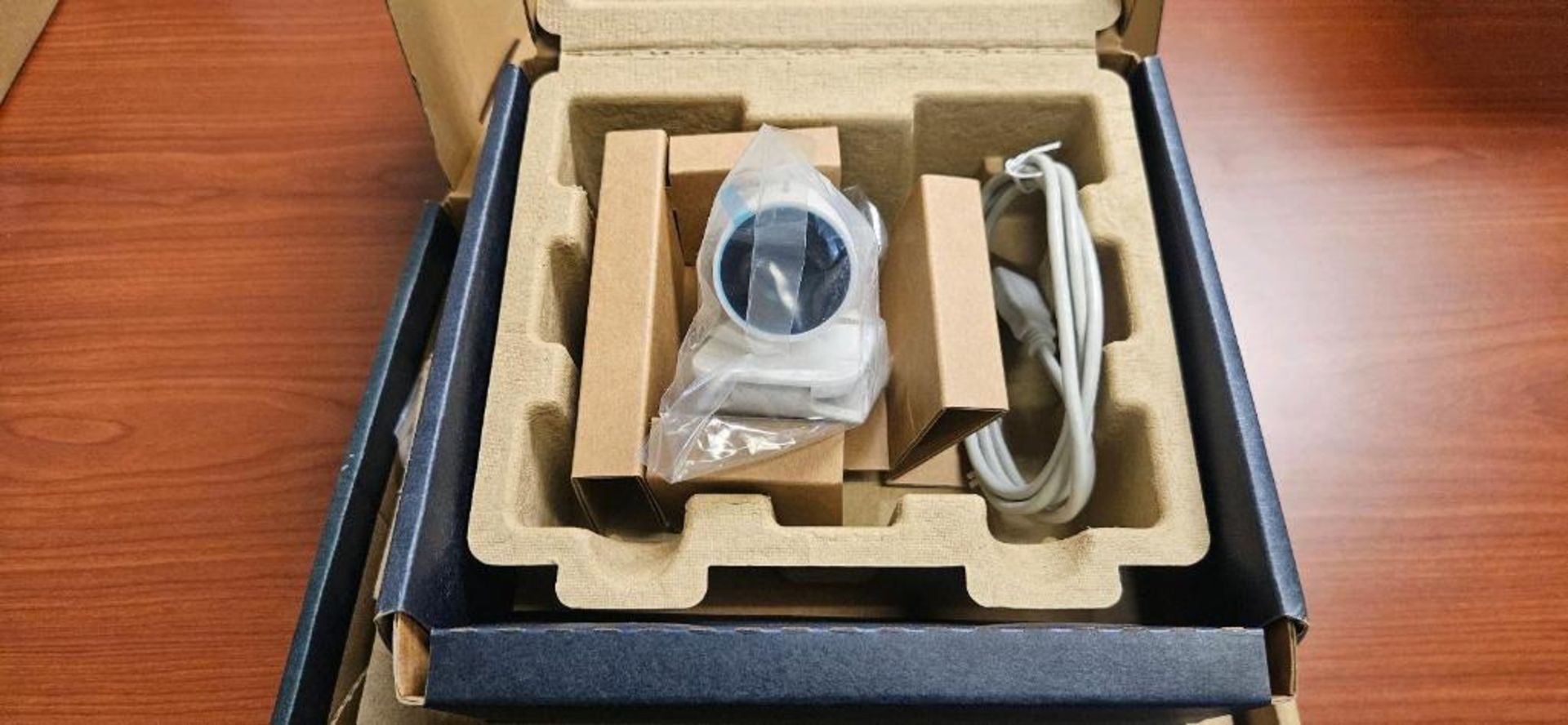 Poly GC8 (Model P024) 8-inch, USB-Connected Touch Controller, w/ Cam ...