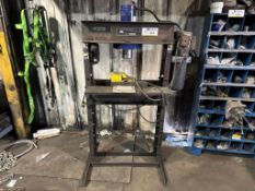 Dake DuraPress Force 25