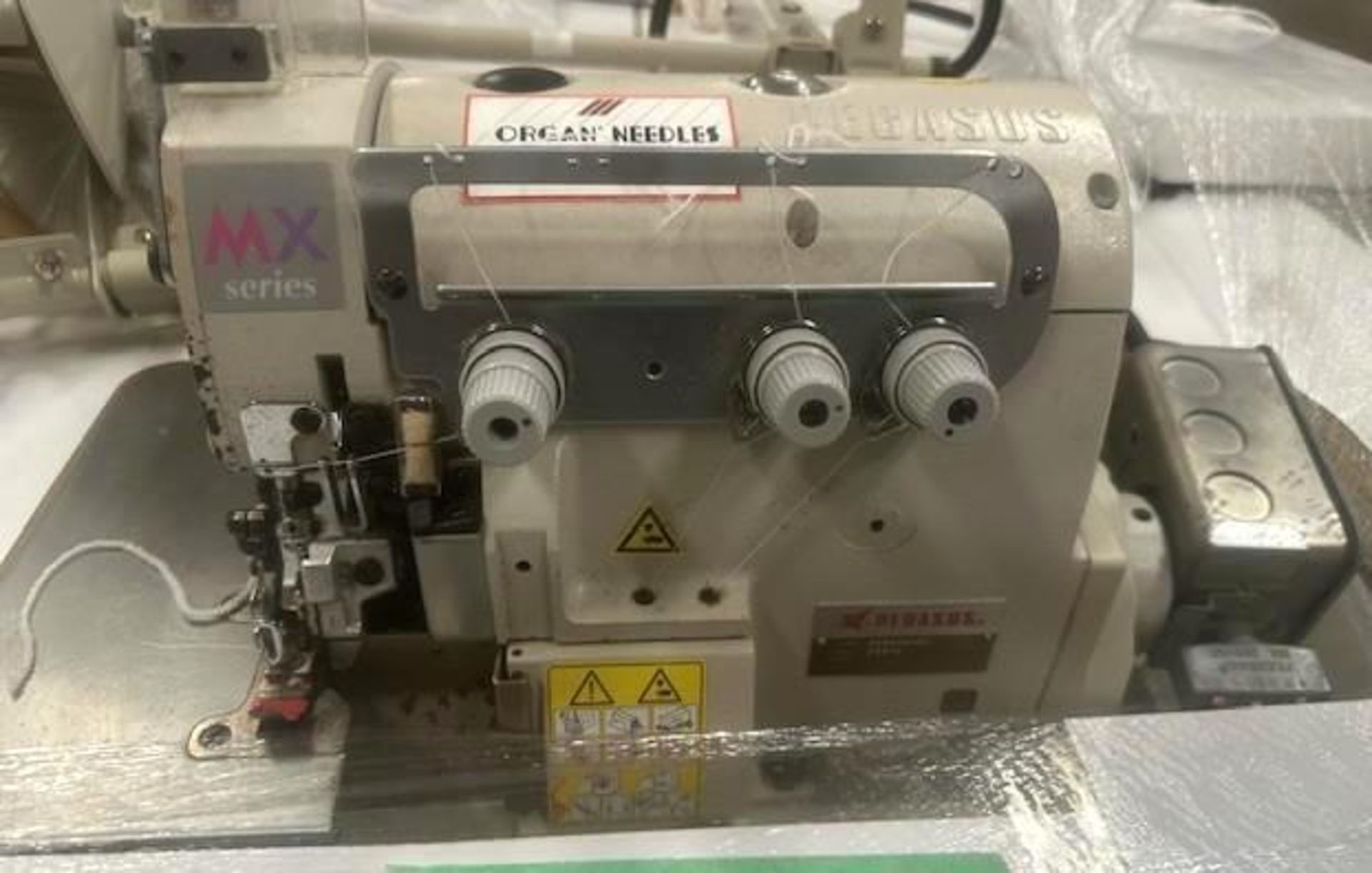 Pegasus MX5204-02-233-4 Serge Sewing Machine - Image 4 of 7