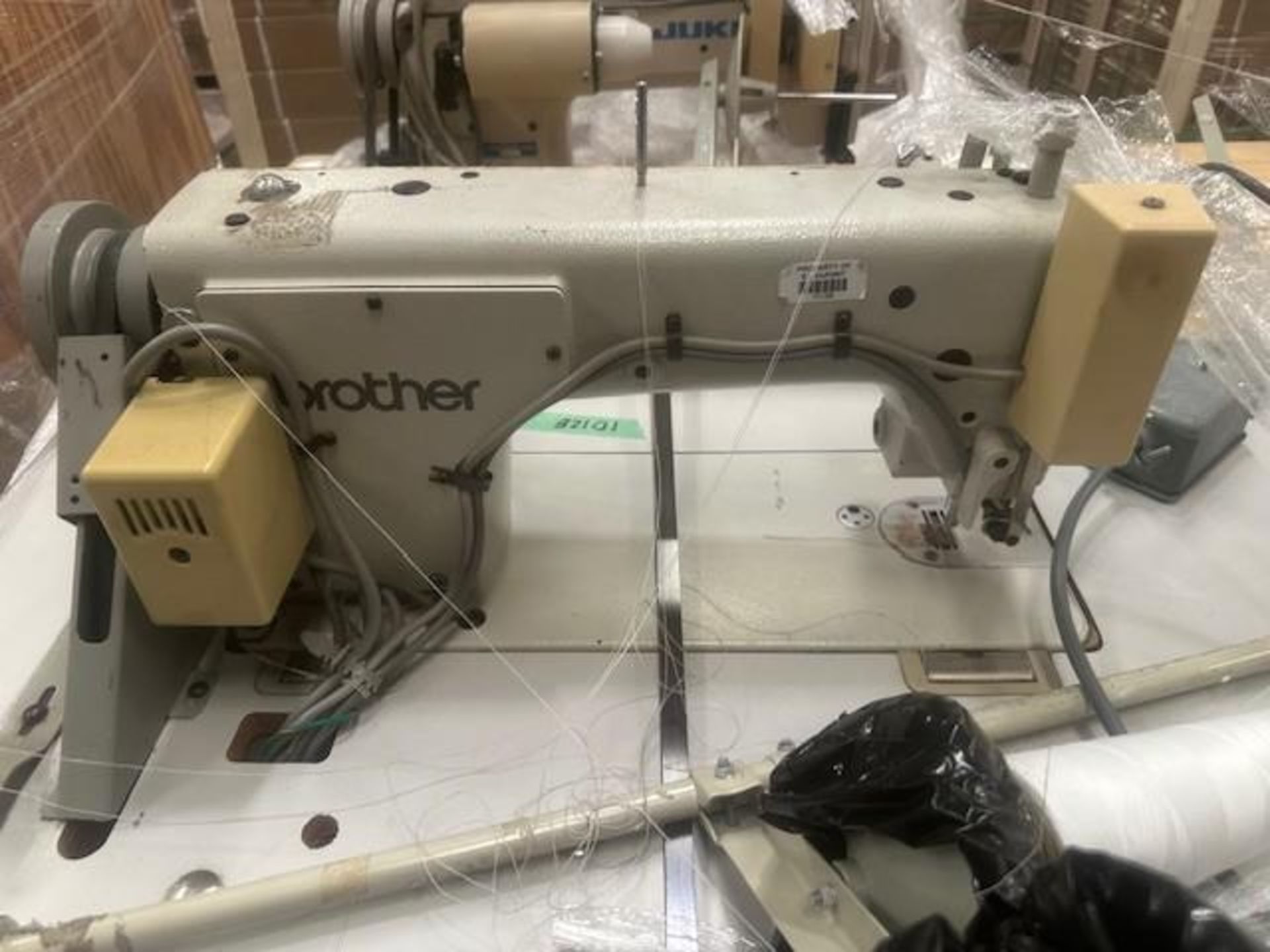 Brother SN-7220-405 Lock Stitch Sewing Machine - Image 4 of 8