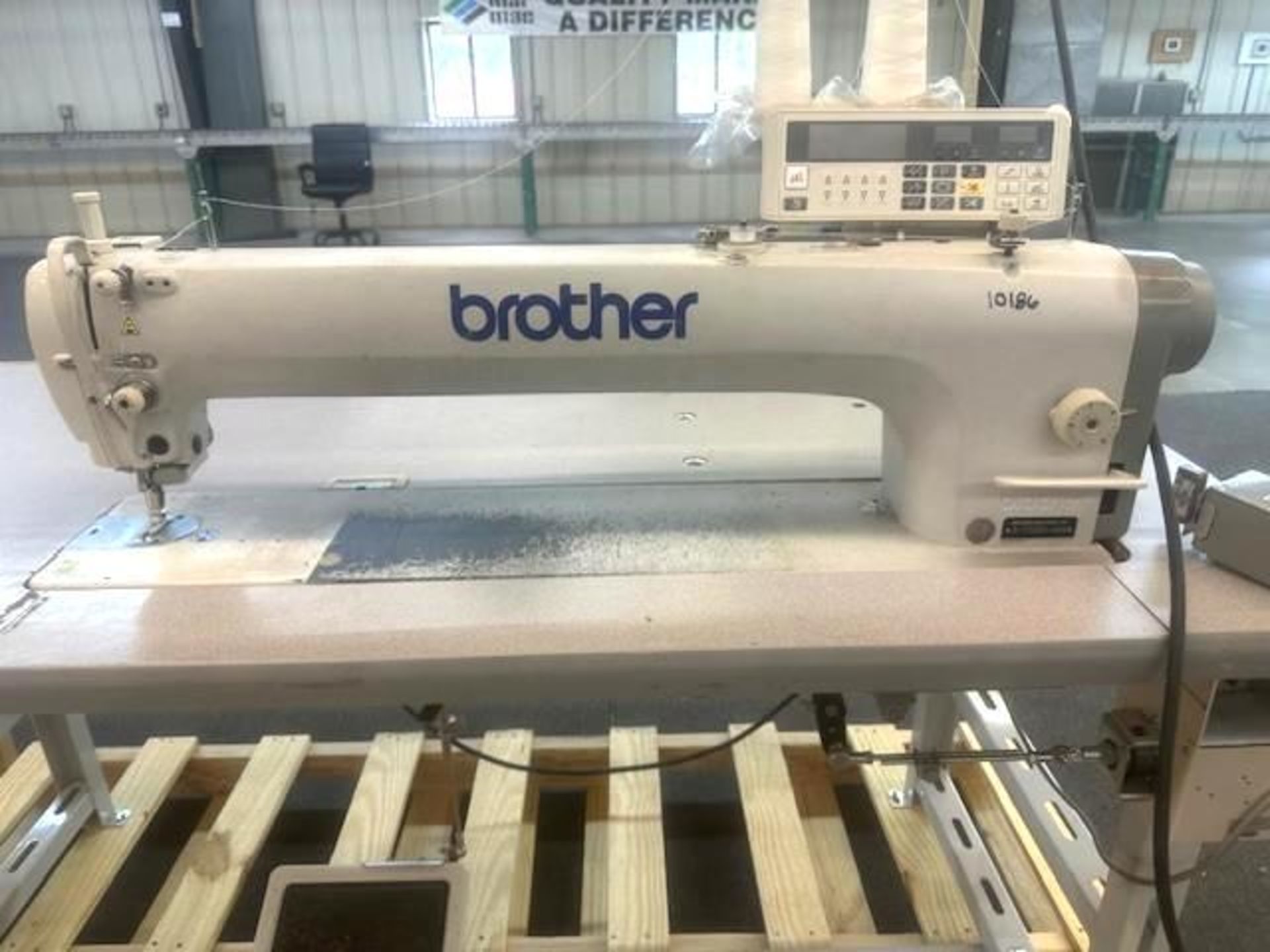 Brother S-7220C-405 Lock Stitch Sewing Machine - Image 4 of 9